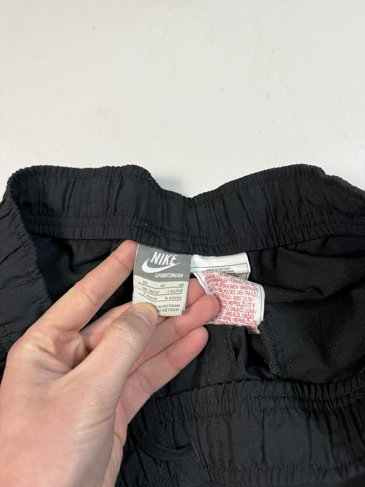 Vintage Nike baggy track pants (M)