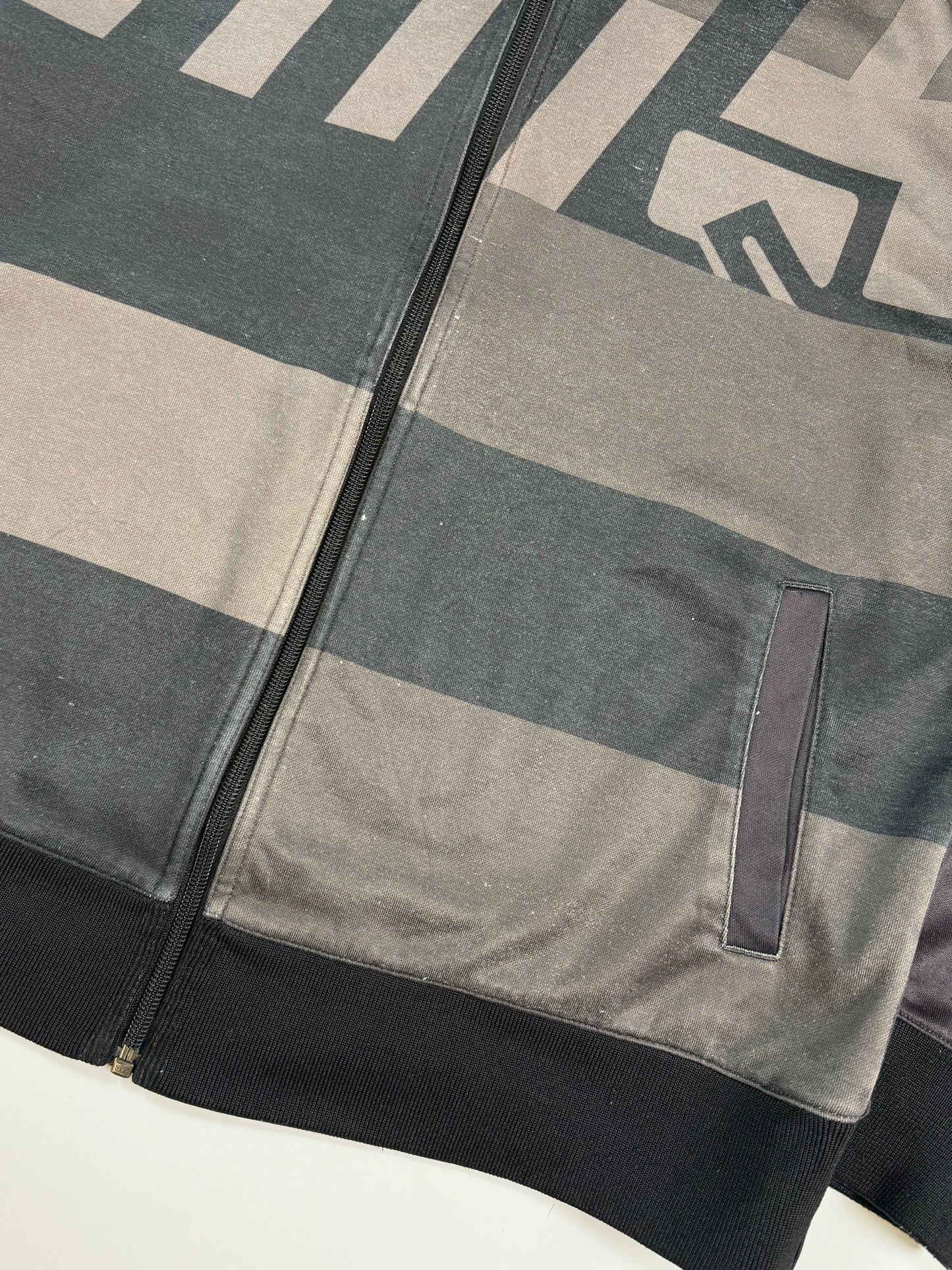 Vintage Quiksilver all over print track top (L)