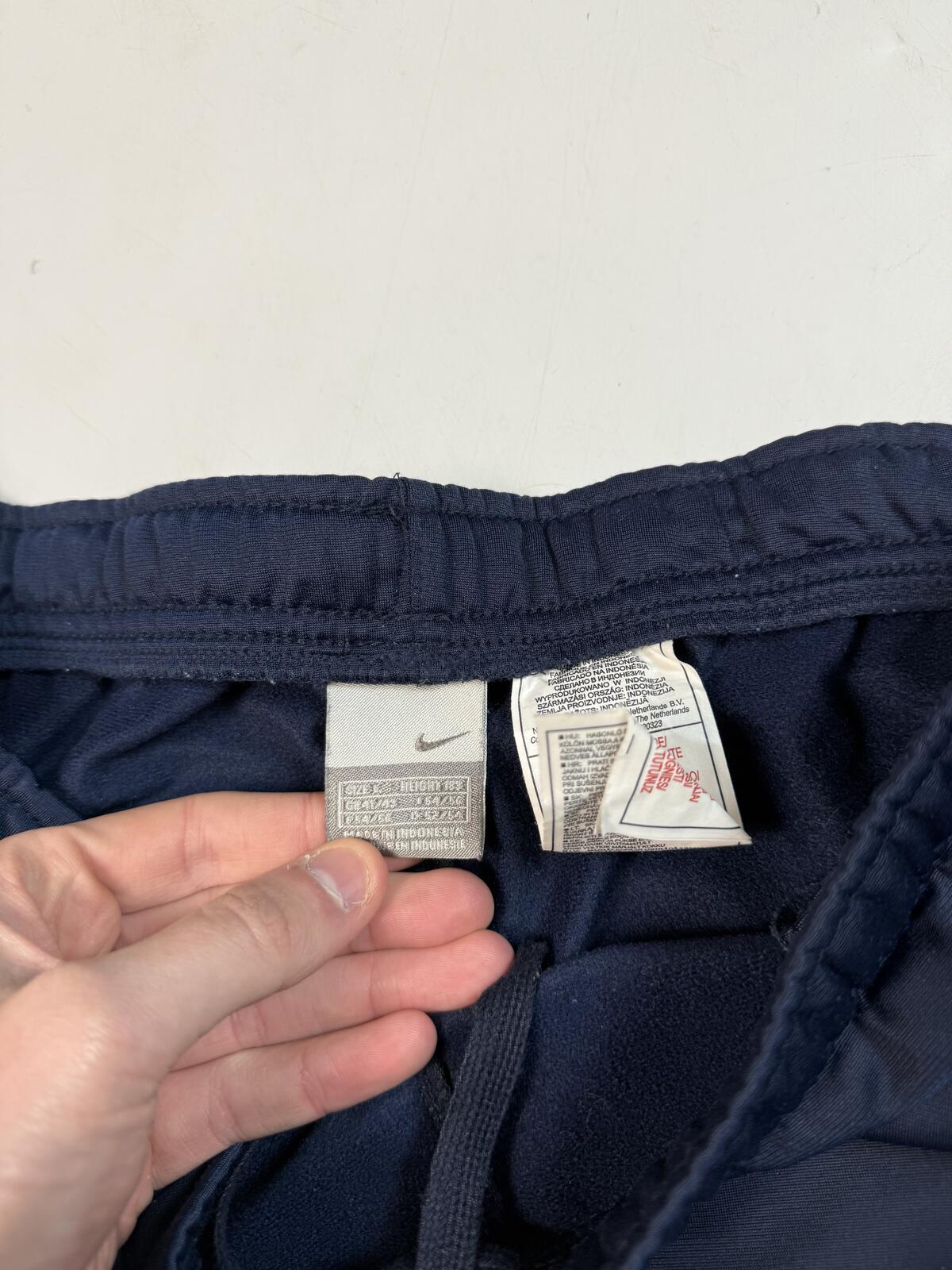 Vintage Nike baggy track pants (L)