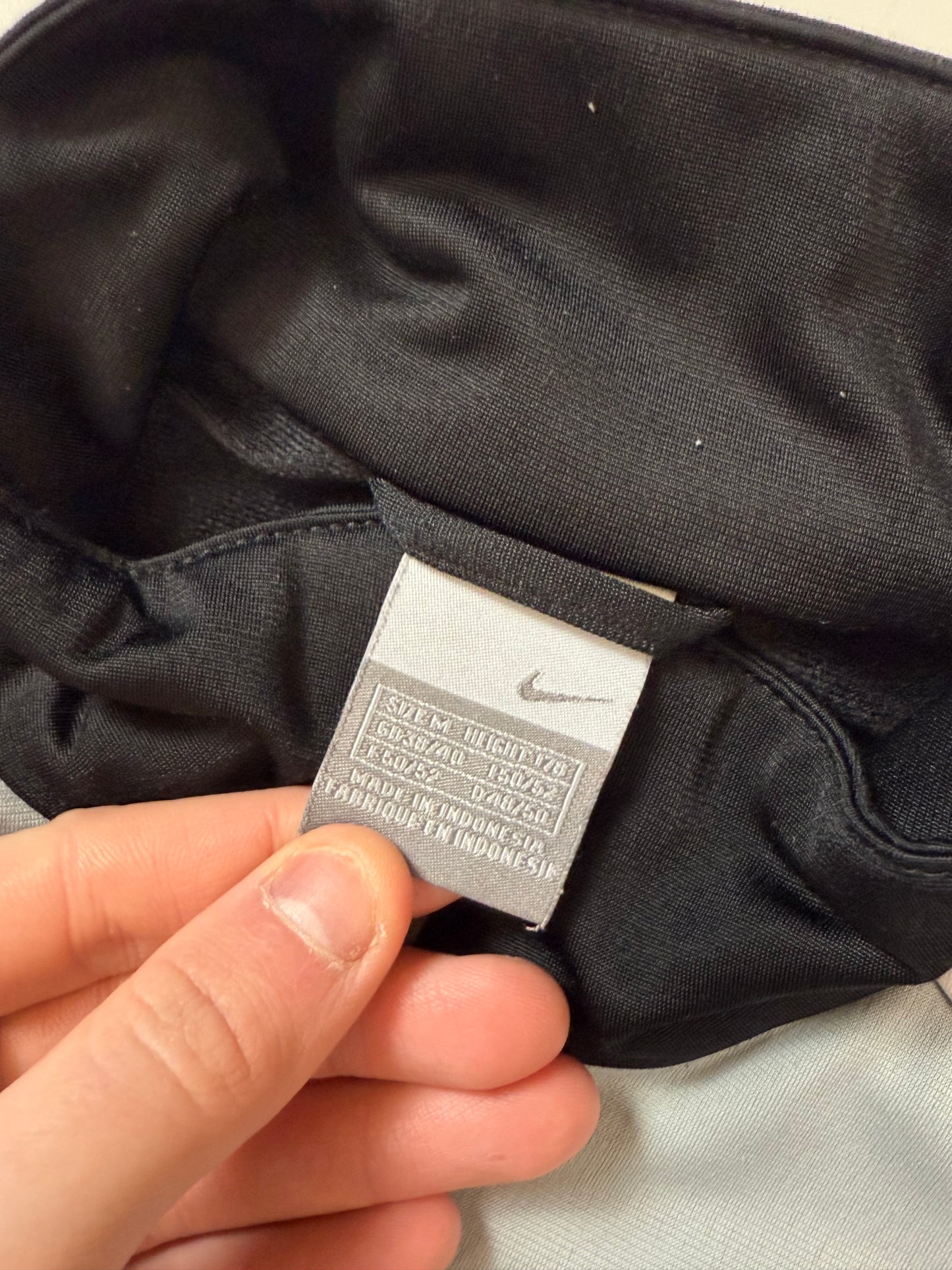 Vintage Nike mini swoosh track jacket (M)