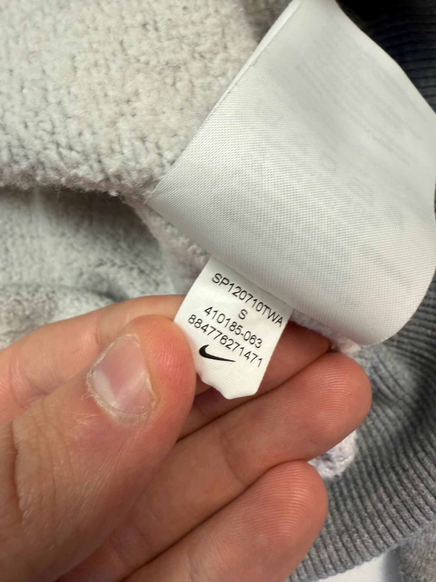 Nike mini swoosh sweatshirt (S)