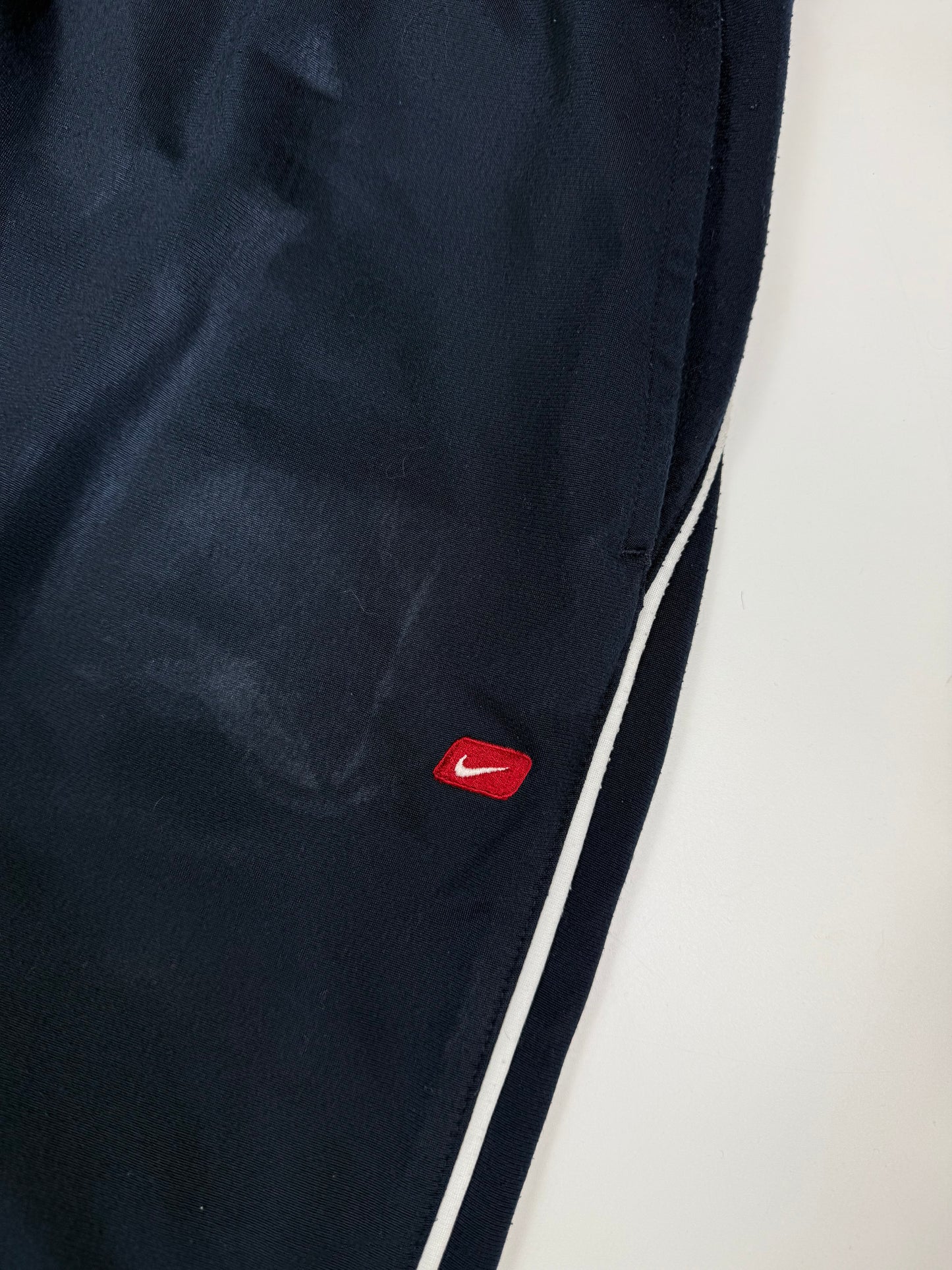 Vintage Nike baggy track pants (L)
