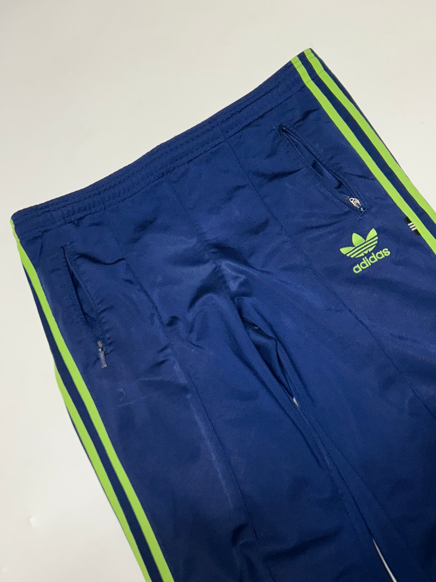 Vintage 90s Adidas originals baggy track pants (S)