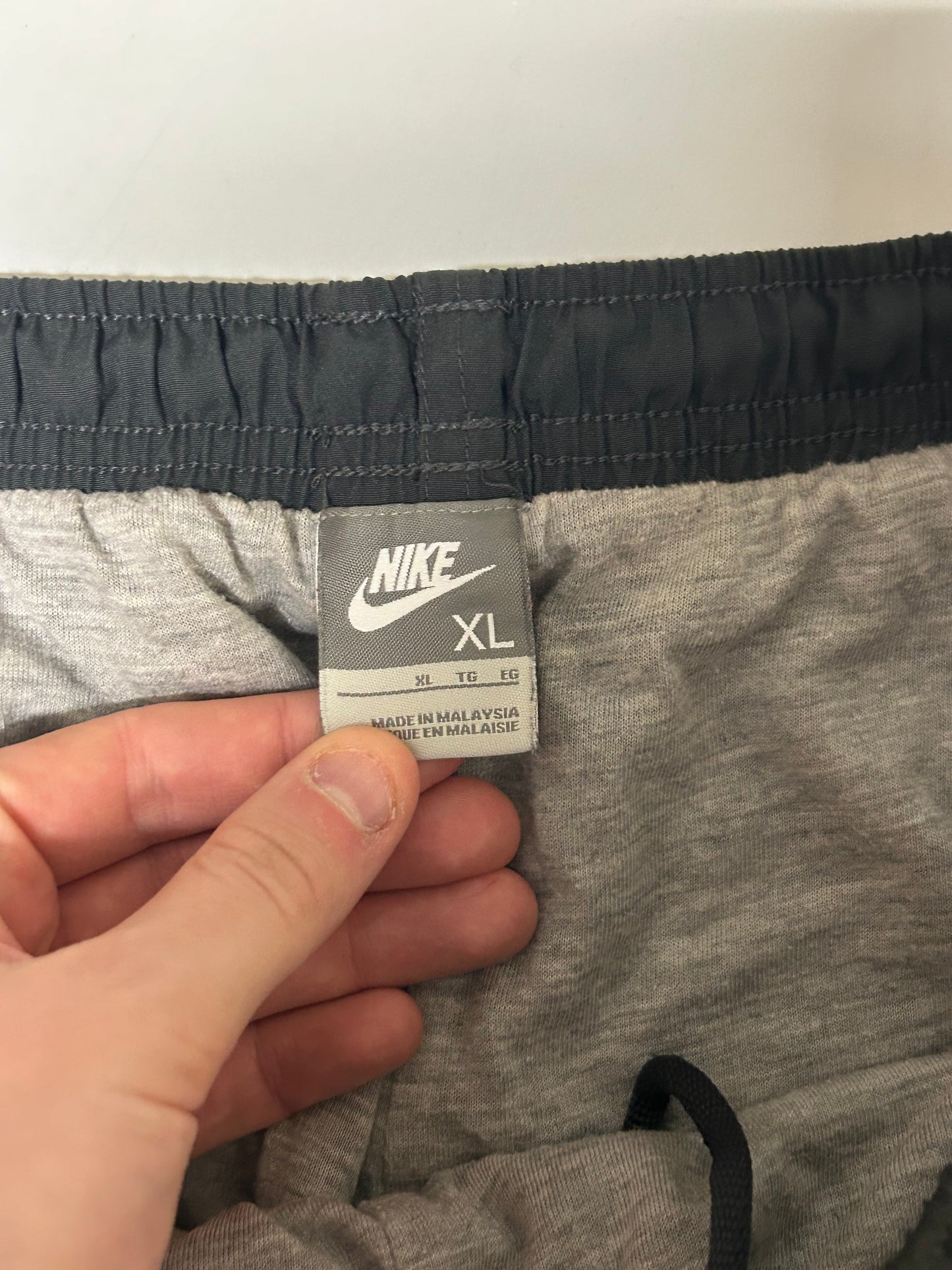 Vintage Nike baggy side stripe track pants (XL)