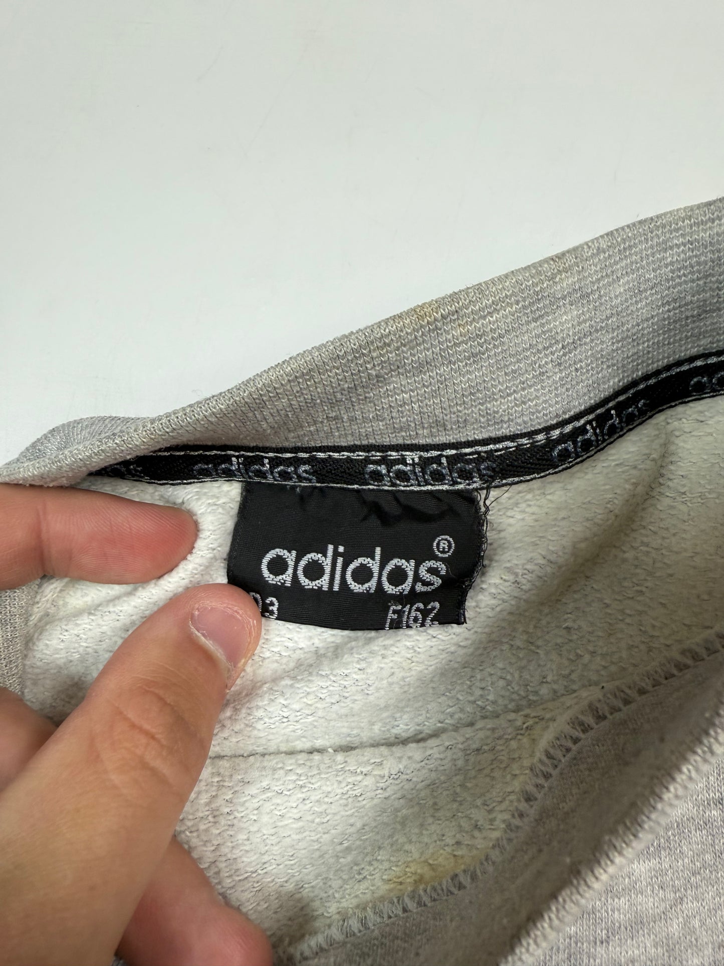 Vintage 90s adidas originals small logo sweatshirt (S)