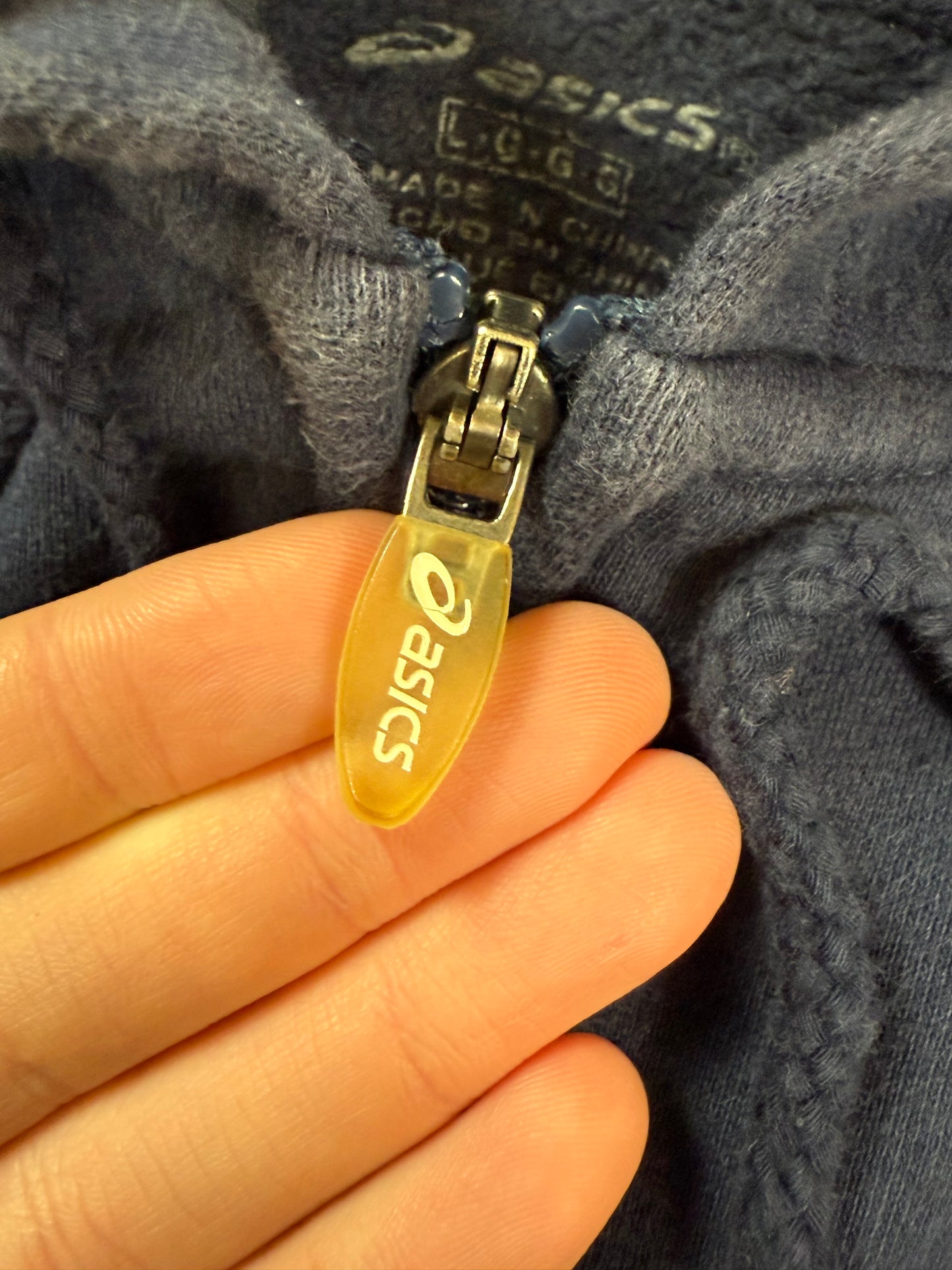 Asics spell out zip up hoodie (L)