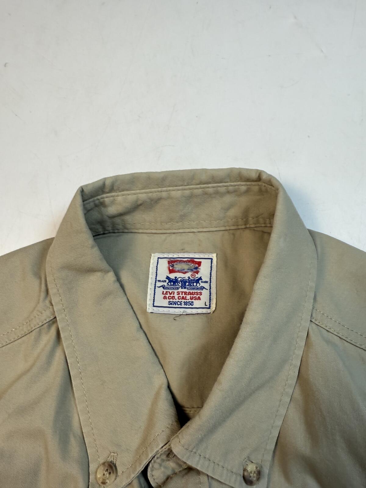 Vintage Levi's strauss short sleeve shirt (L)