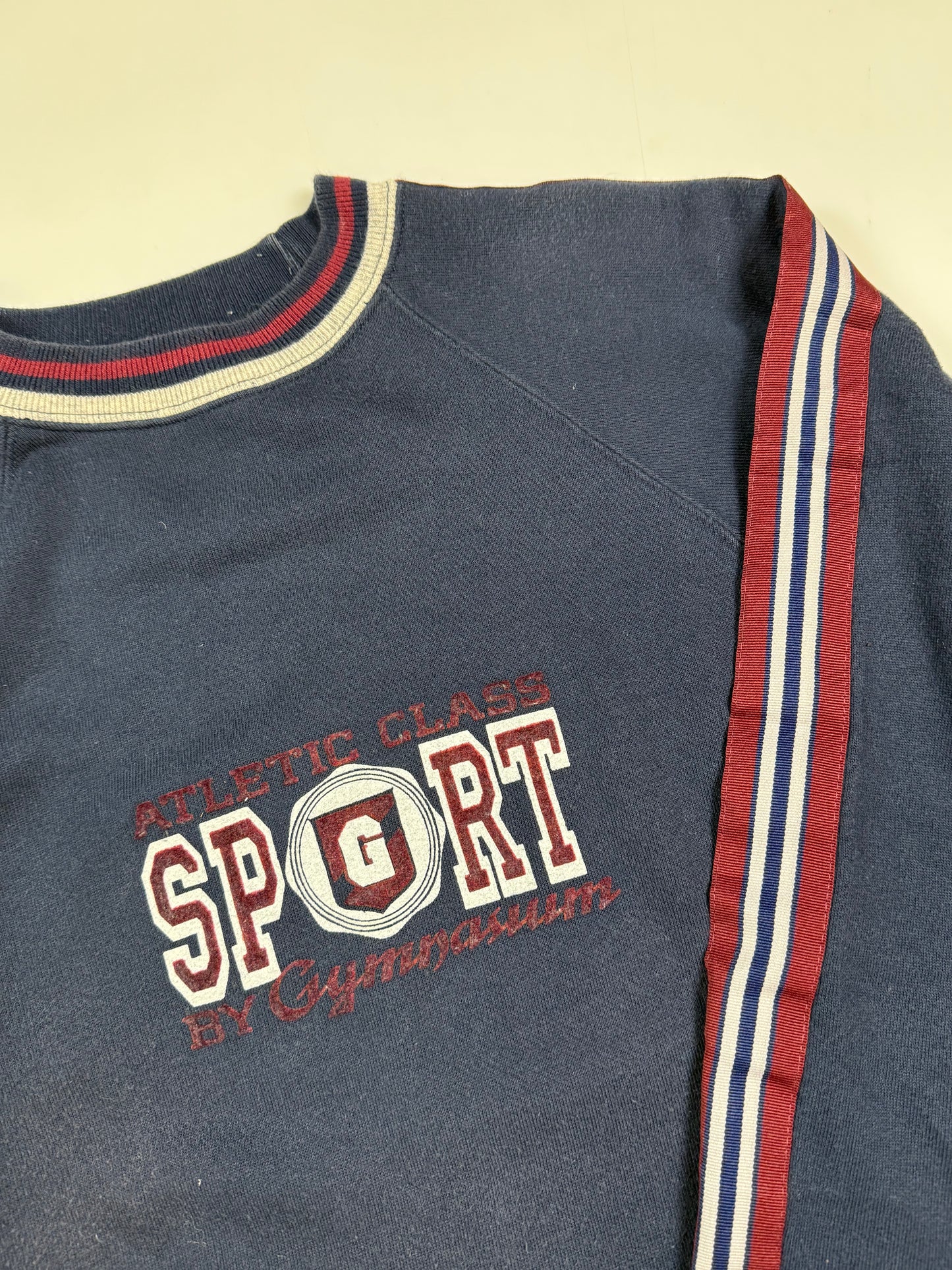 Vintage graphic sweatshirt (M)