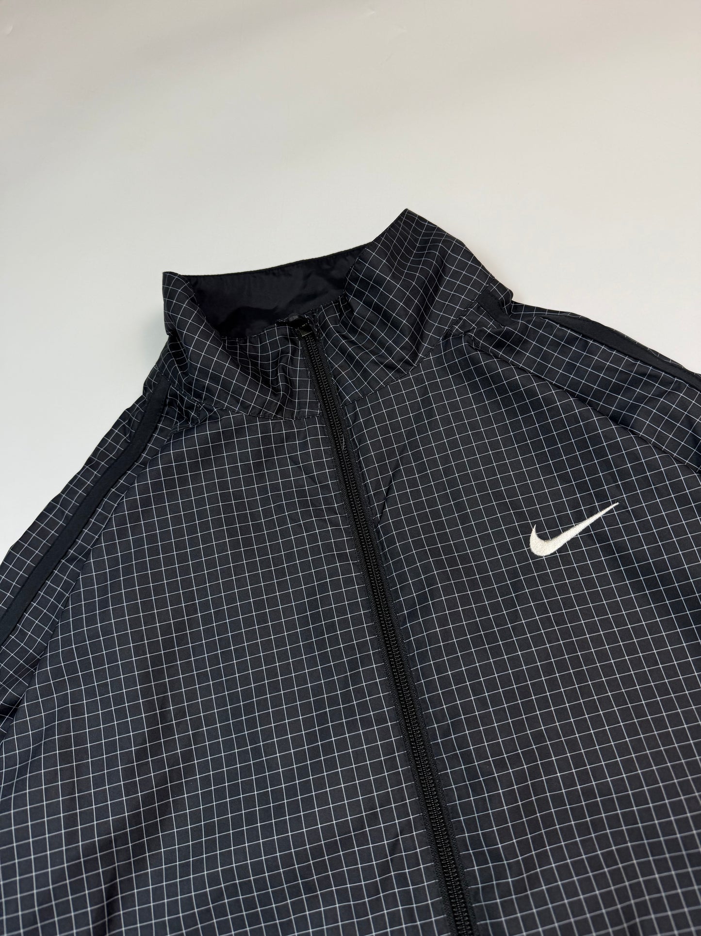 Vintage Nike checkered lightweight track jacket (L)