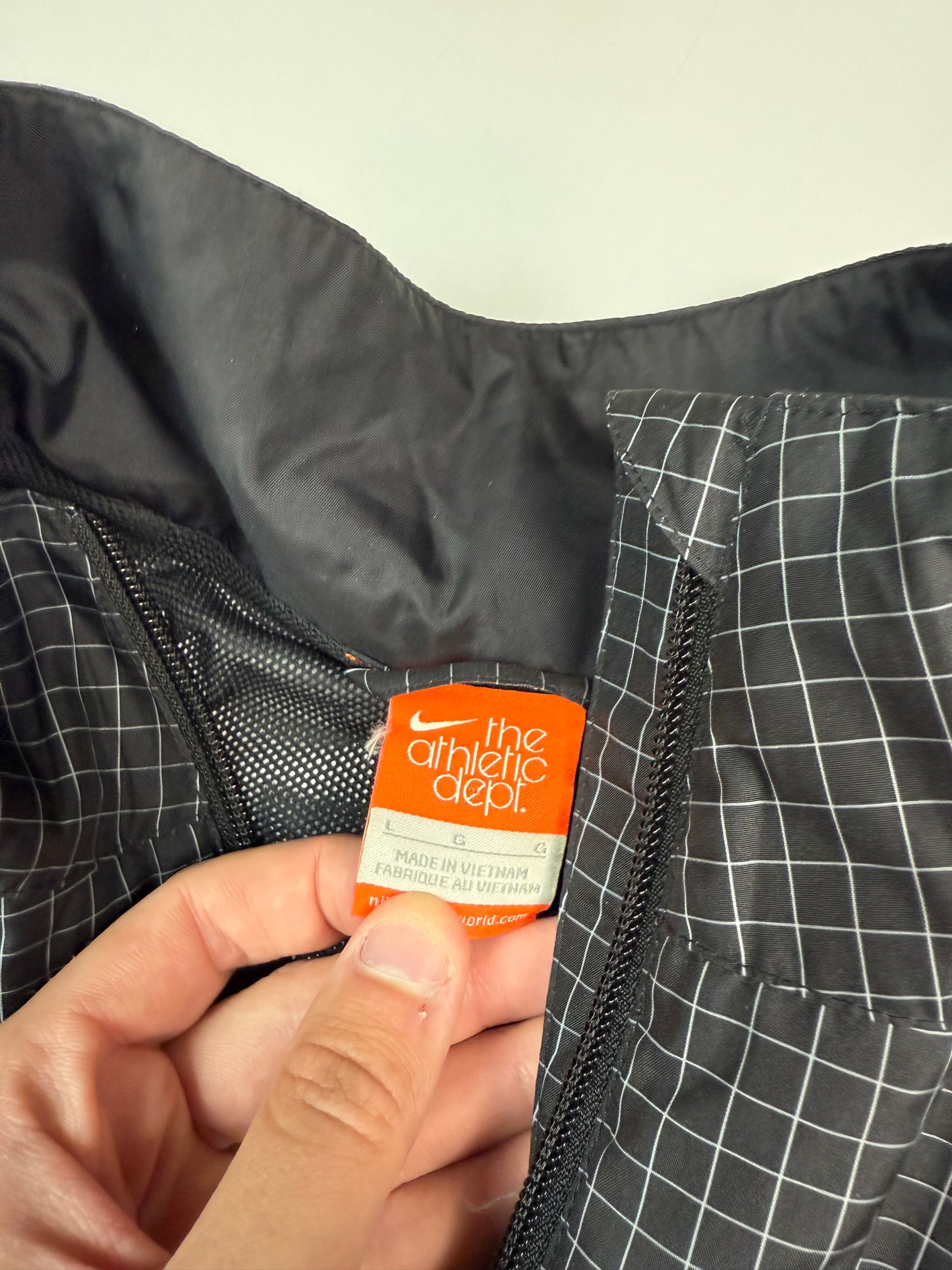 Vintage Nike checkered lightweight track jacket (L)