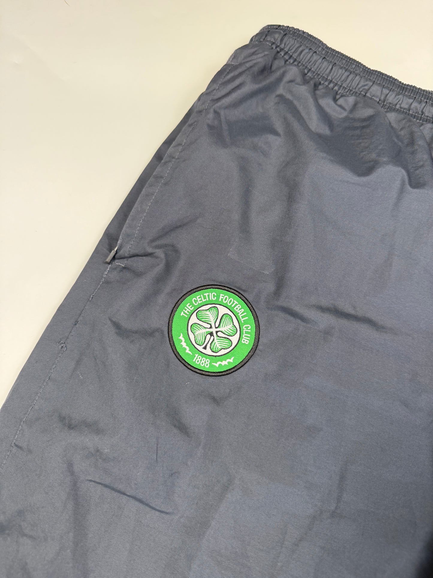 Celtic 2011/12 Nike baggy football track pants (XL)