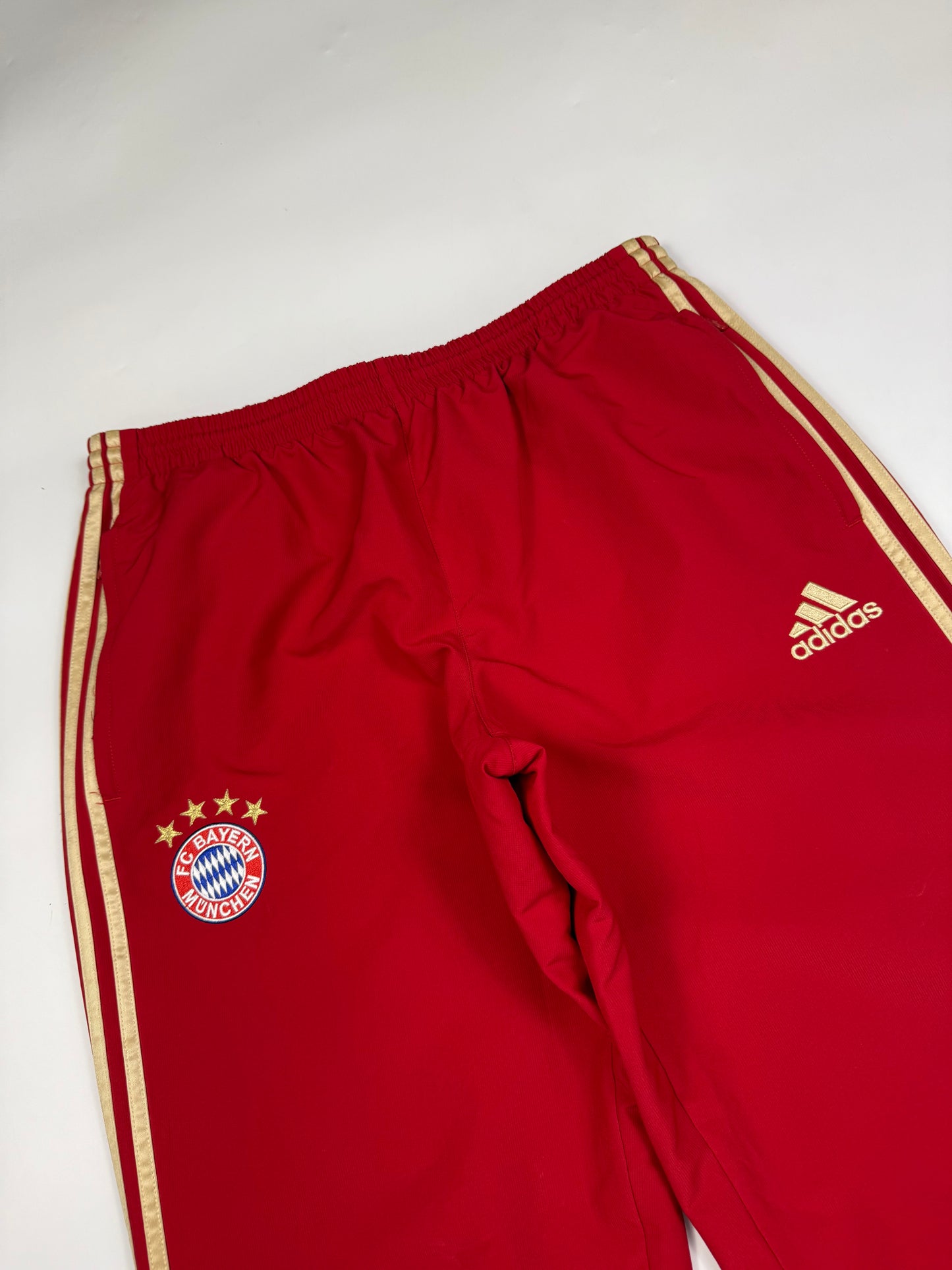 Bayern Munich 2011/12 Adidas baggy football track pants (L)