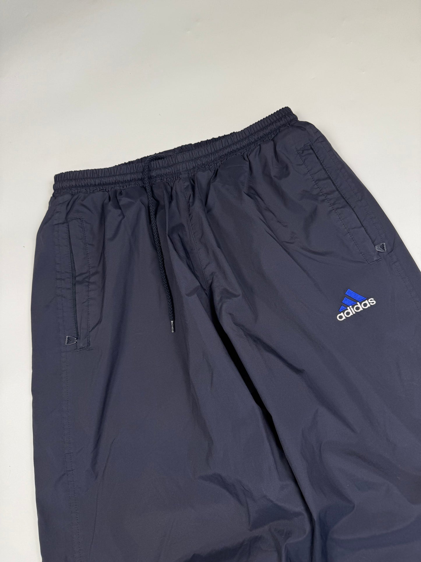 Vintage Adidas baggy track pants (M)