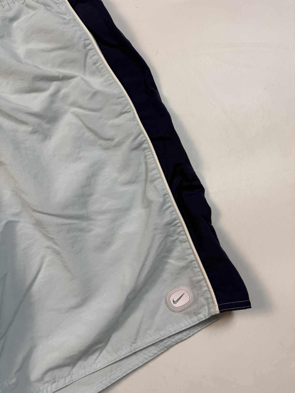 Vintage Nike baggy sport shorts (XL)