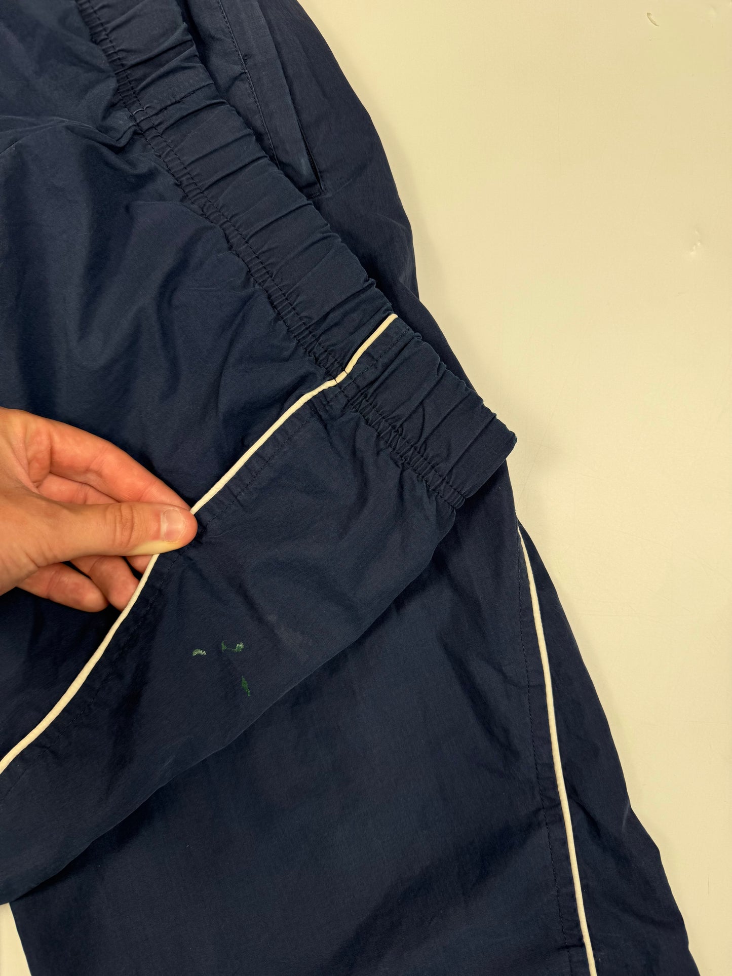 Vintage Nike mini swoosh baggy track pants (L)