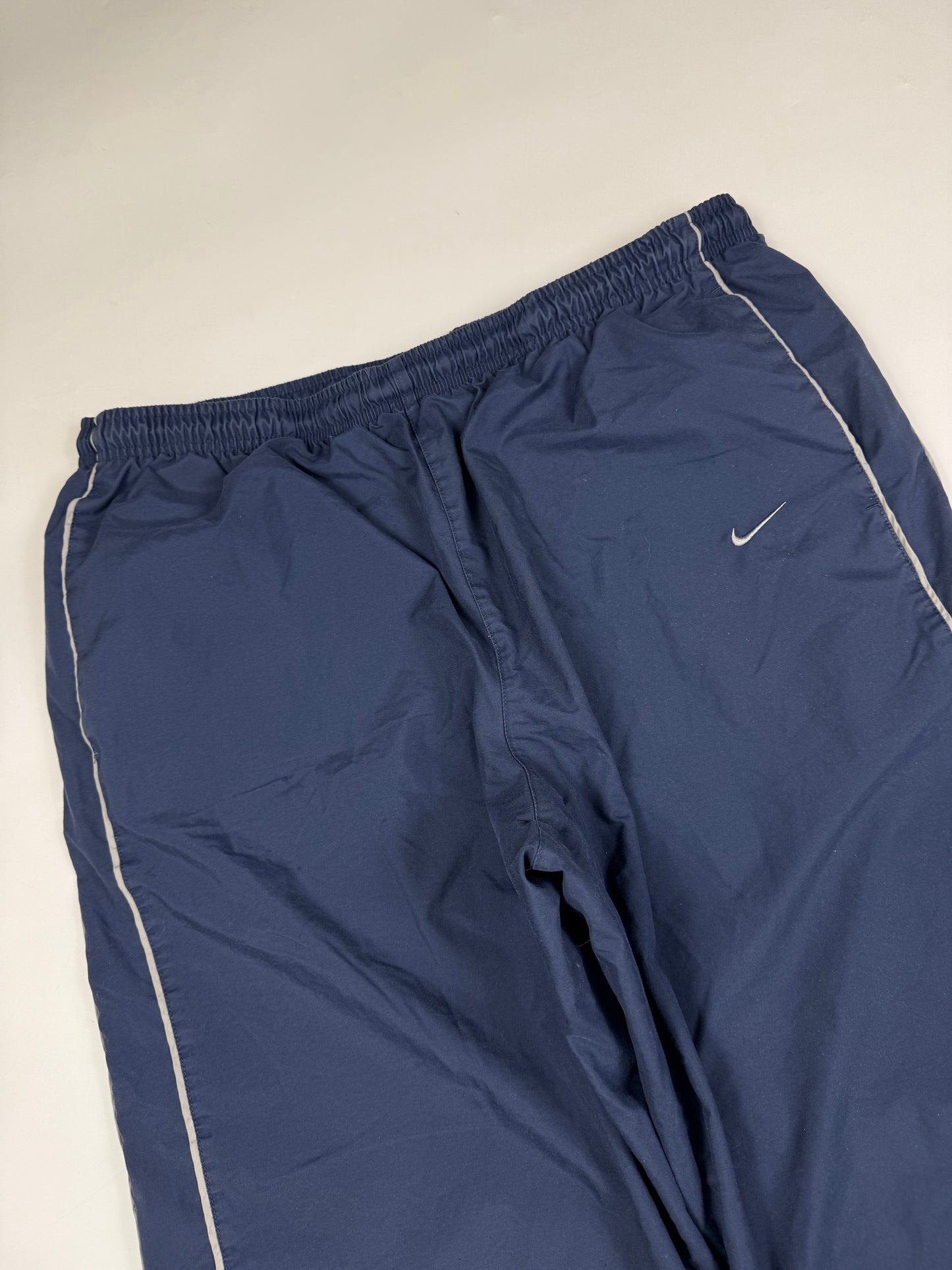 Vintage Nike mini swoosh baggy track pants (XL)