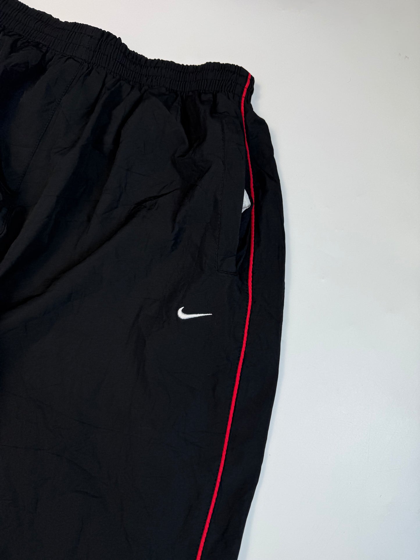 Vintage Nike mini swoosh baggy track pants (M)