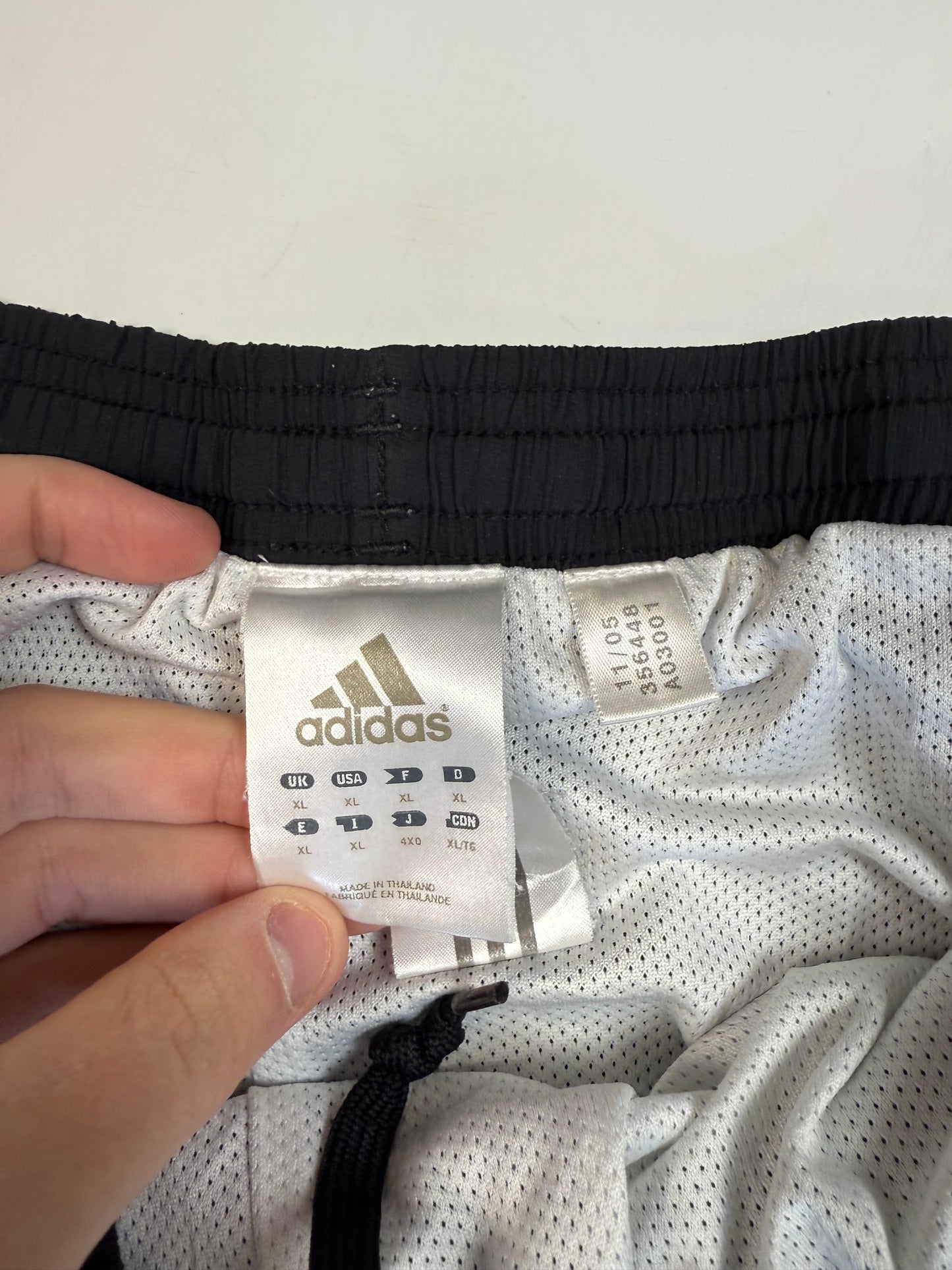 Vintage Adidas side stripe baggy track pants (XL)