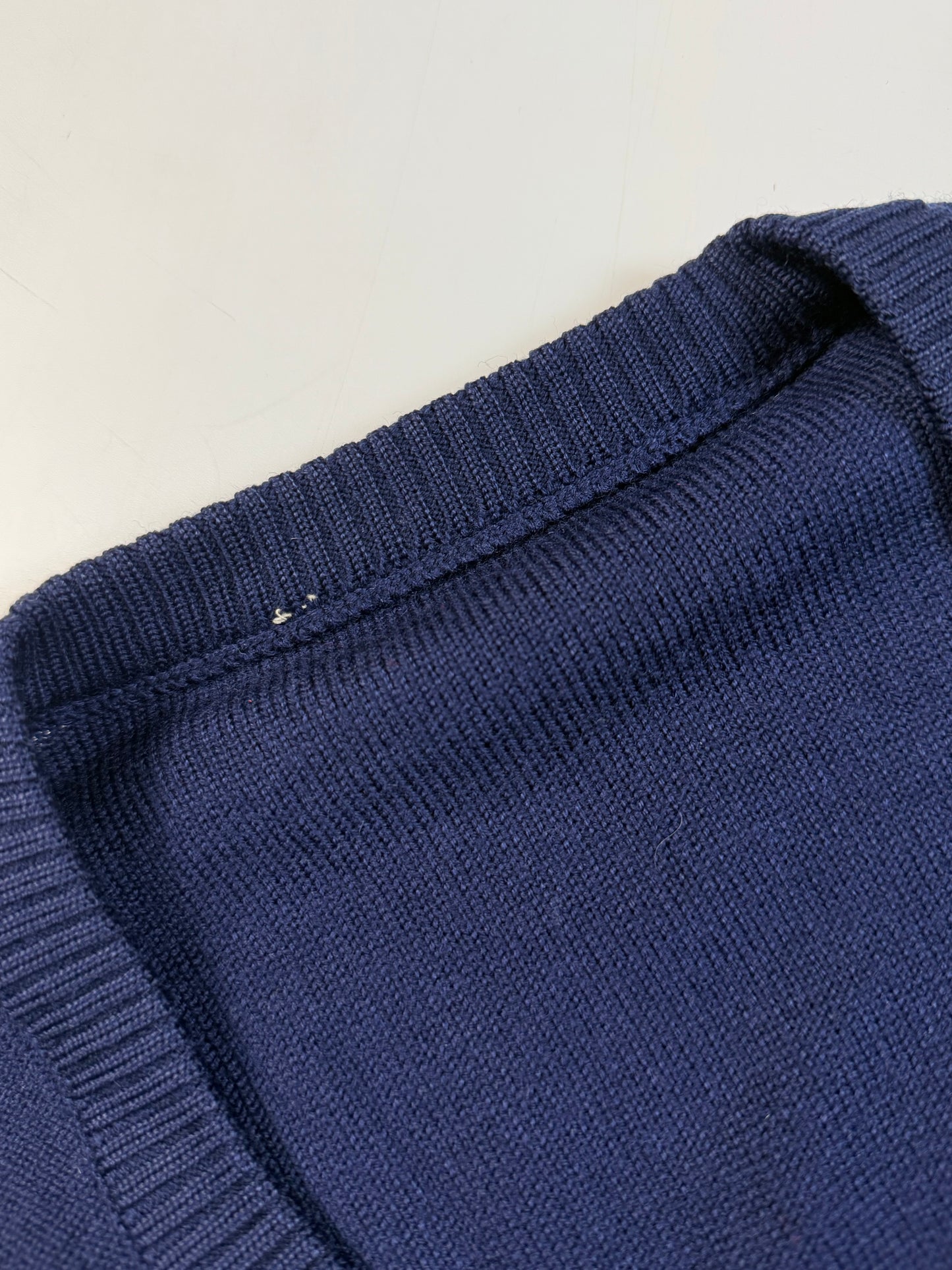 Vintage Sergio Tacchini v neck knit sweater (M)