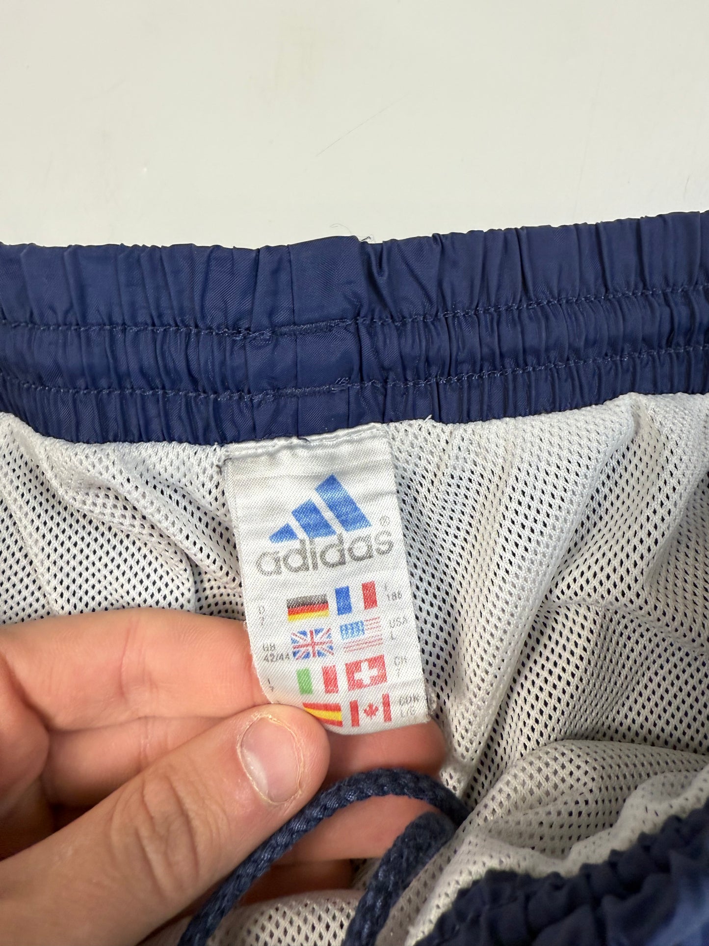 Vintage 90s Adidas baggy track pants (L)