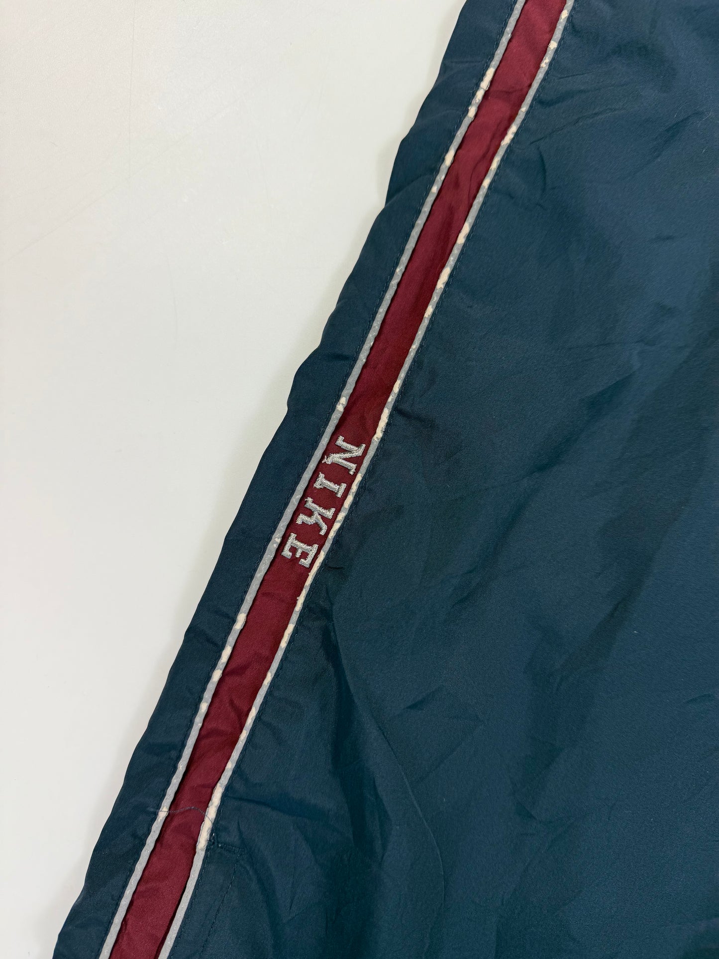 Vintage 90s Nike baggy track pants (S)