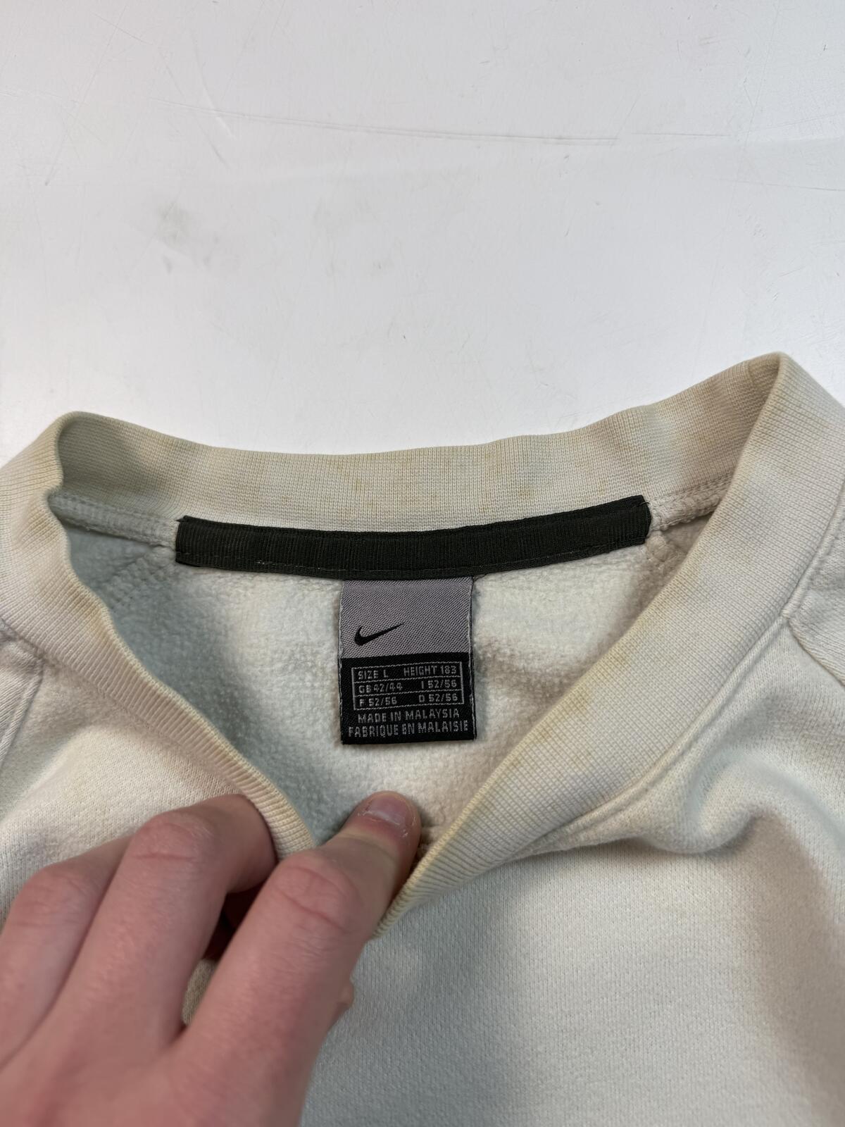 Vintage Y2K Nike centre logo sweatshirt (L)
