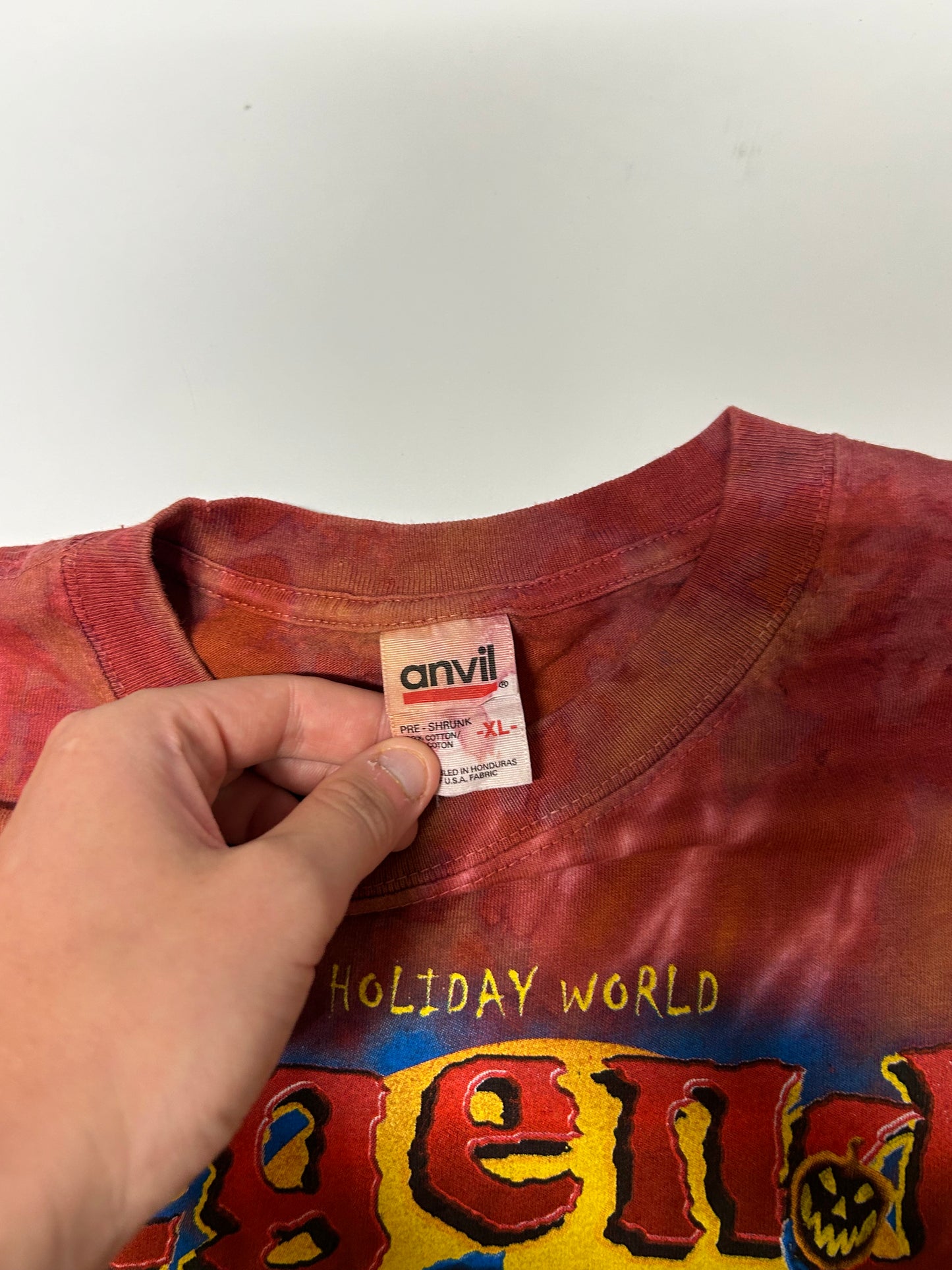 Vintage 90s Holiday world tie dye tee (XL)