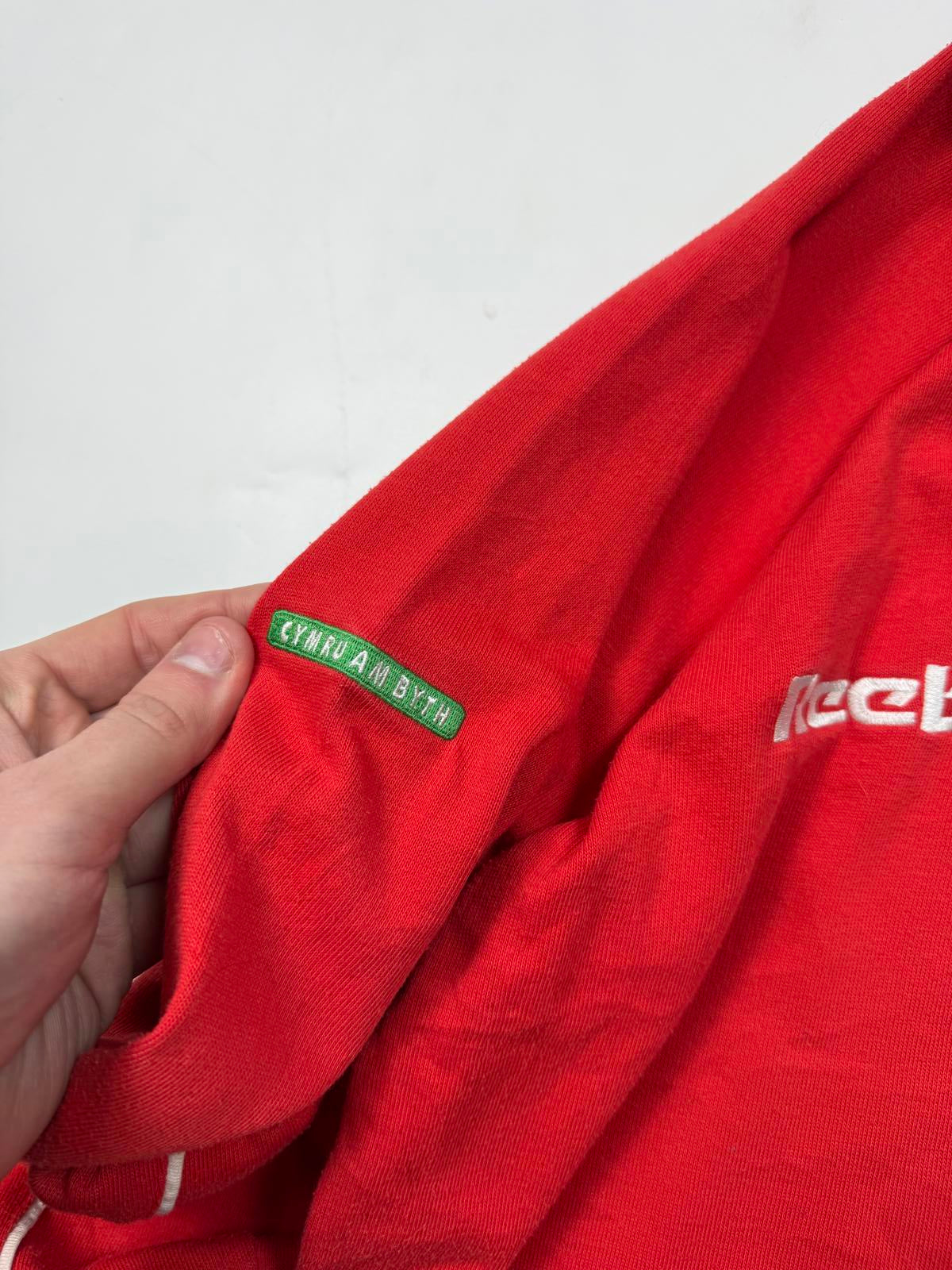 Vintage Wales 2001/02 Reebok rugby shirt (S)