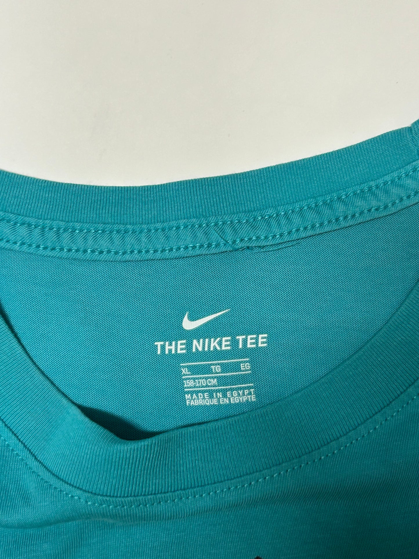 Nike Barcelona centre swoosh tee (S)