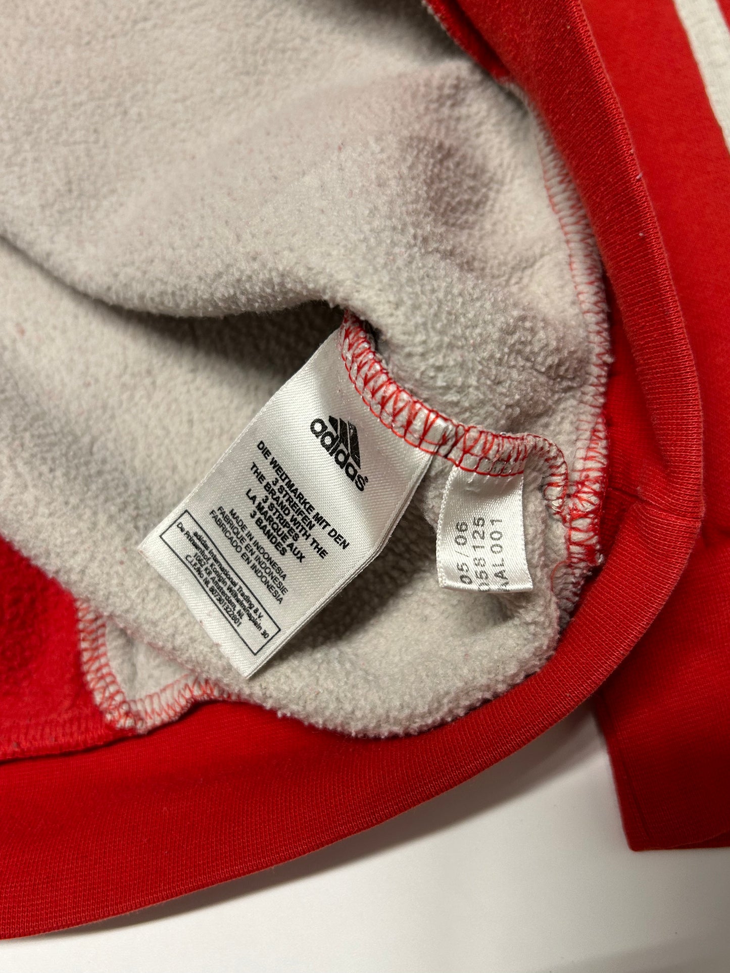 Vintage adidas spell out sweatshirt (XL)