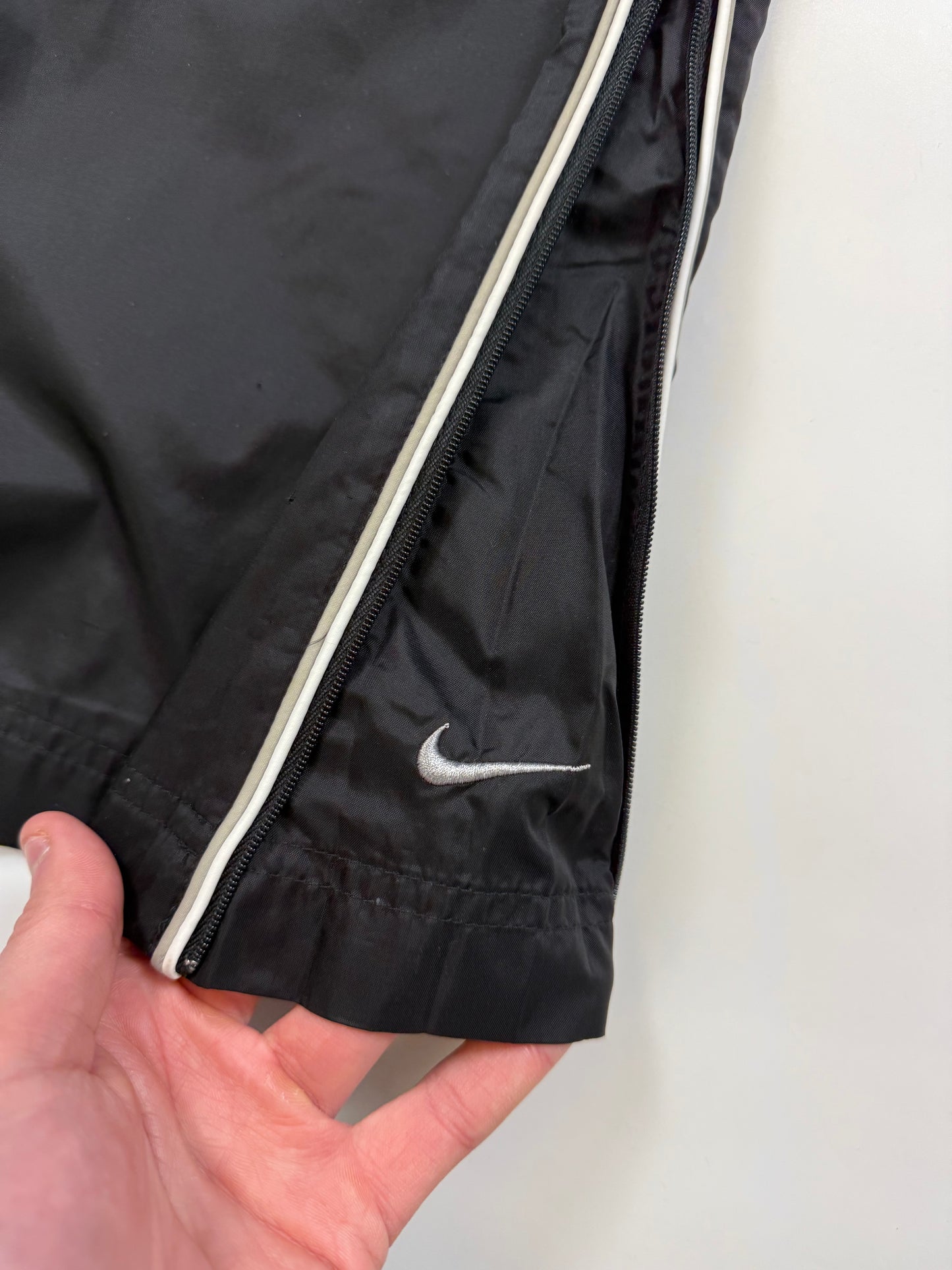 Vintage Nike side stripe baggy track pants (L)