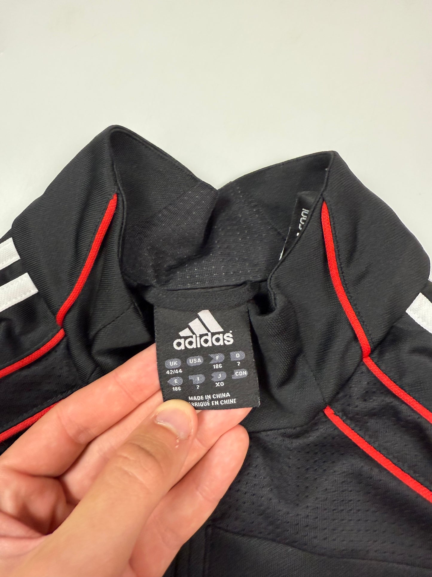 Bayern Munich 2010/11 Adidas football track jacket (L)