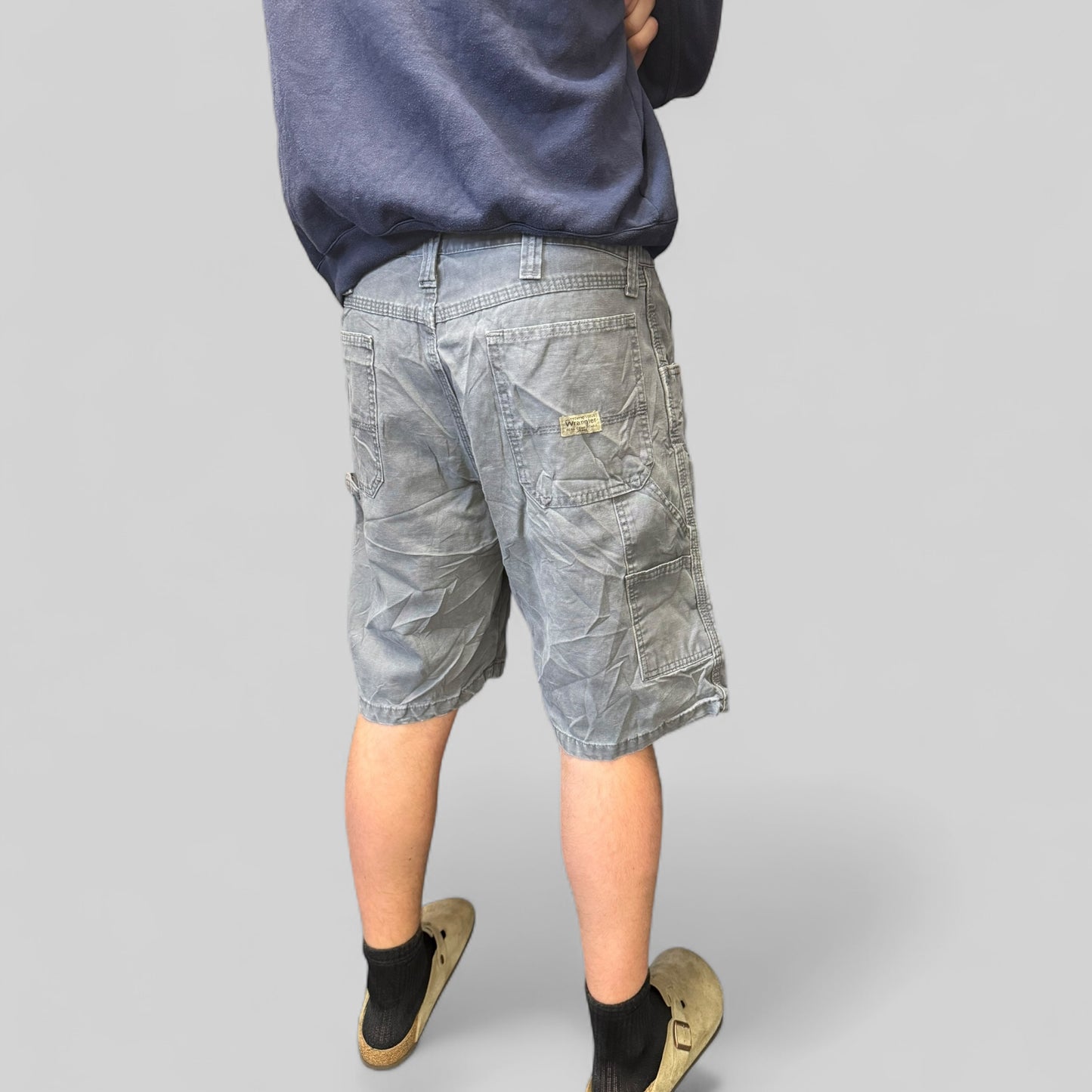 Vintage Wrangler baggy carpenter shorts (W36)