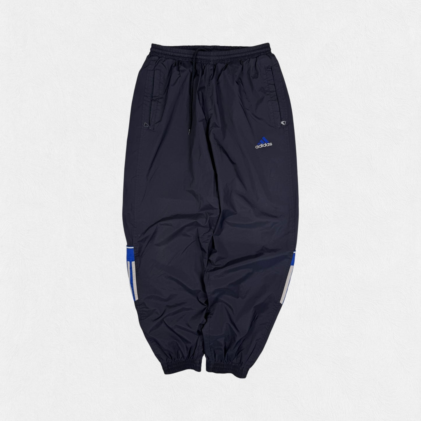 Vintage Adidas baggy track pants (M)