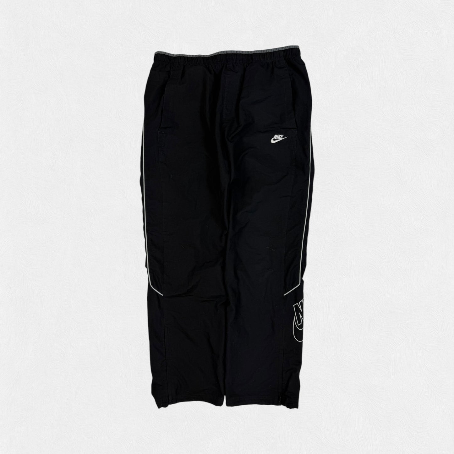 Vintage Nike baggy track pants (L)