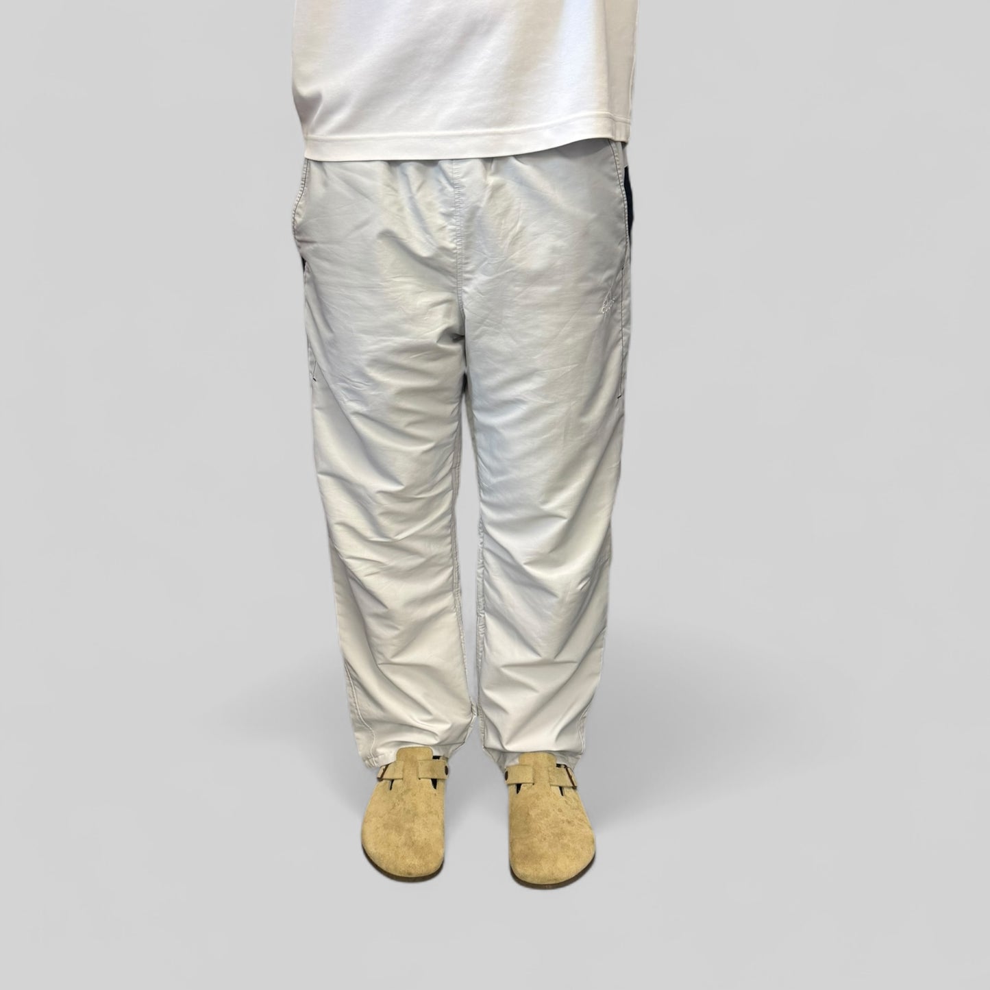 Vintage Adidas side stripe baggy track pants (M)