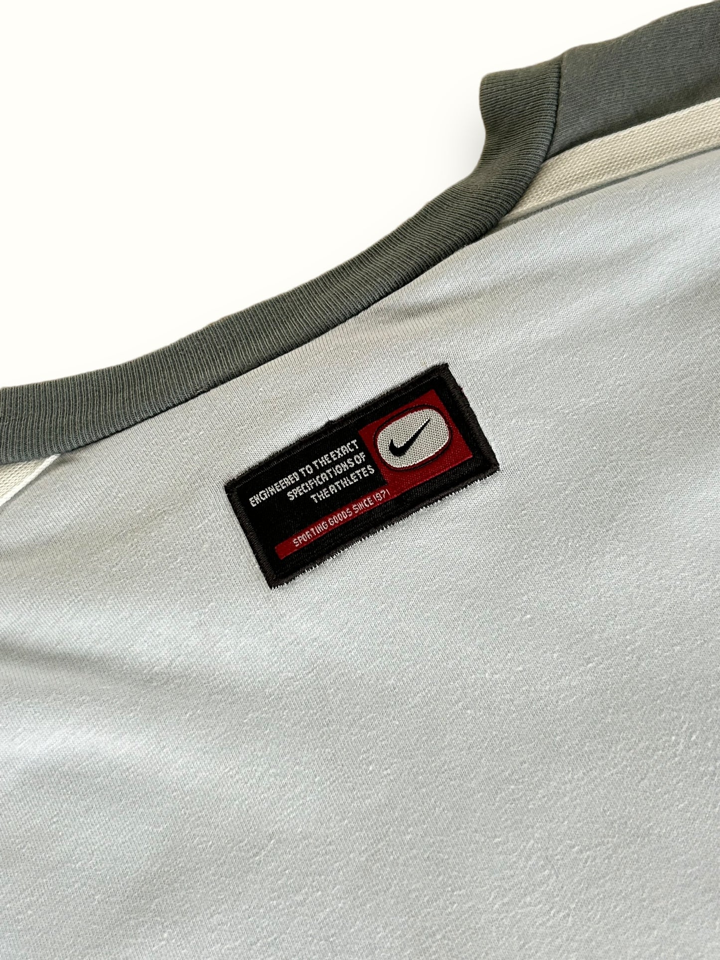 Vintage Nike centre swoosh tee (S)