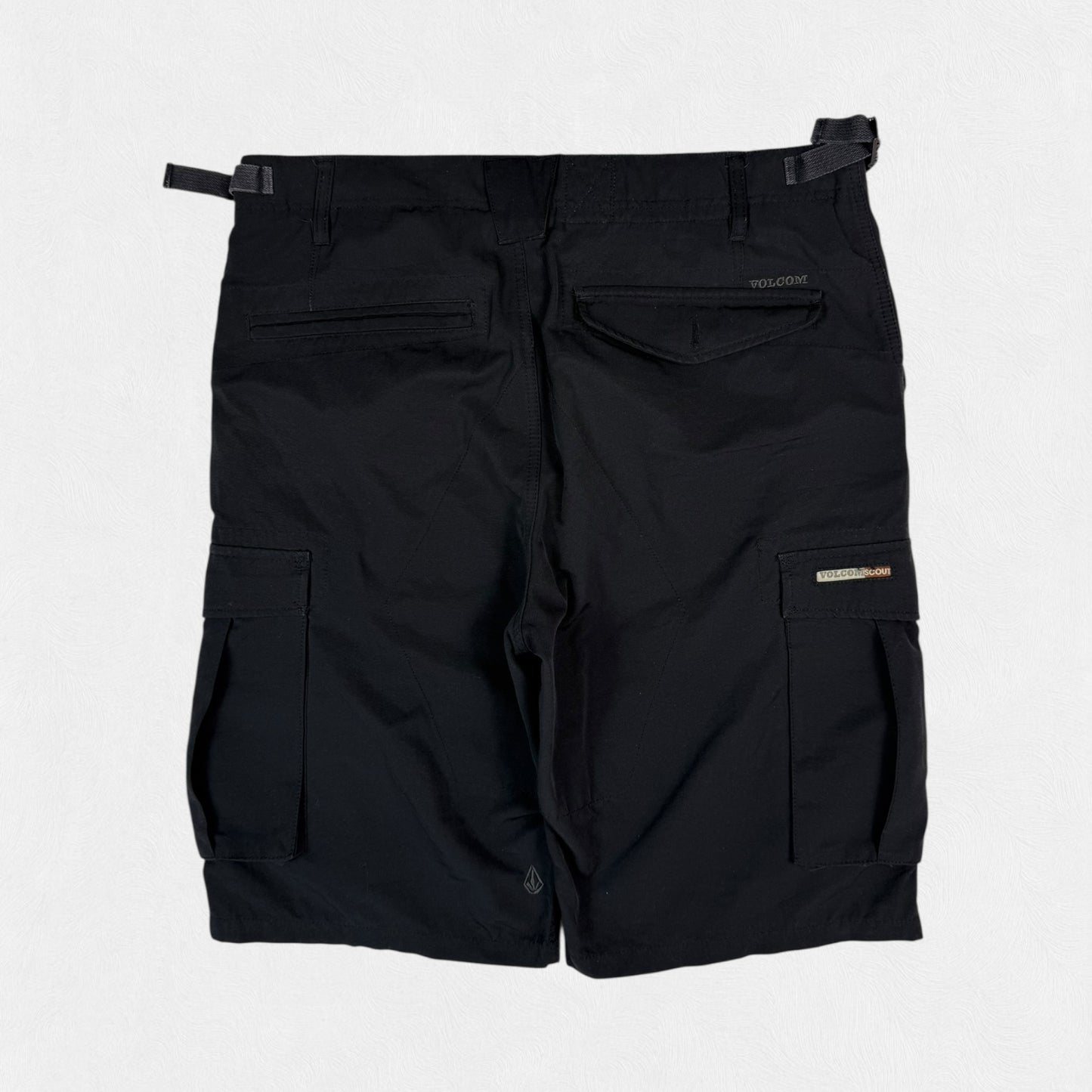 Volcom scout baggy cargo shorts (W34)