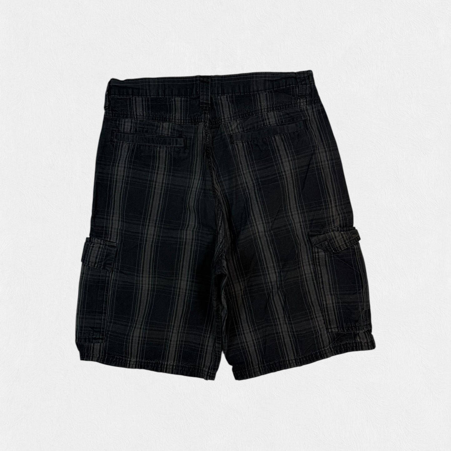 Wrangler baggy checkered cargo shorts (W30)