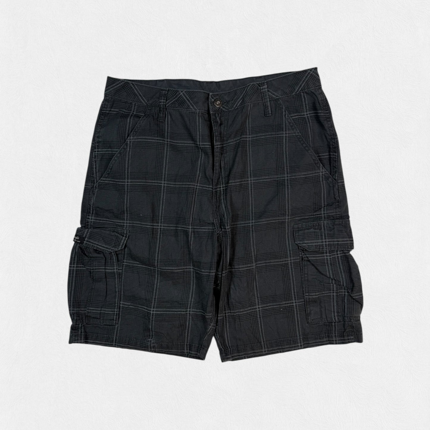Wrangler baggy checkered cargo shorts (W34)