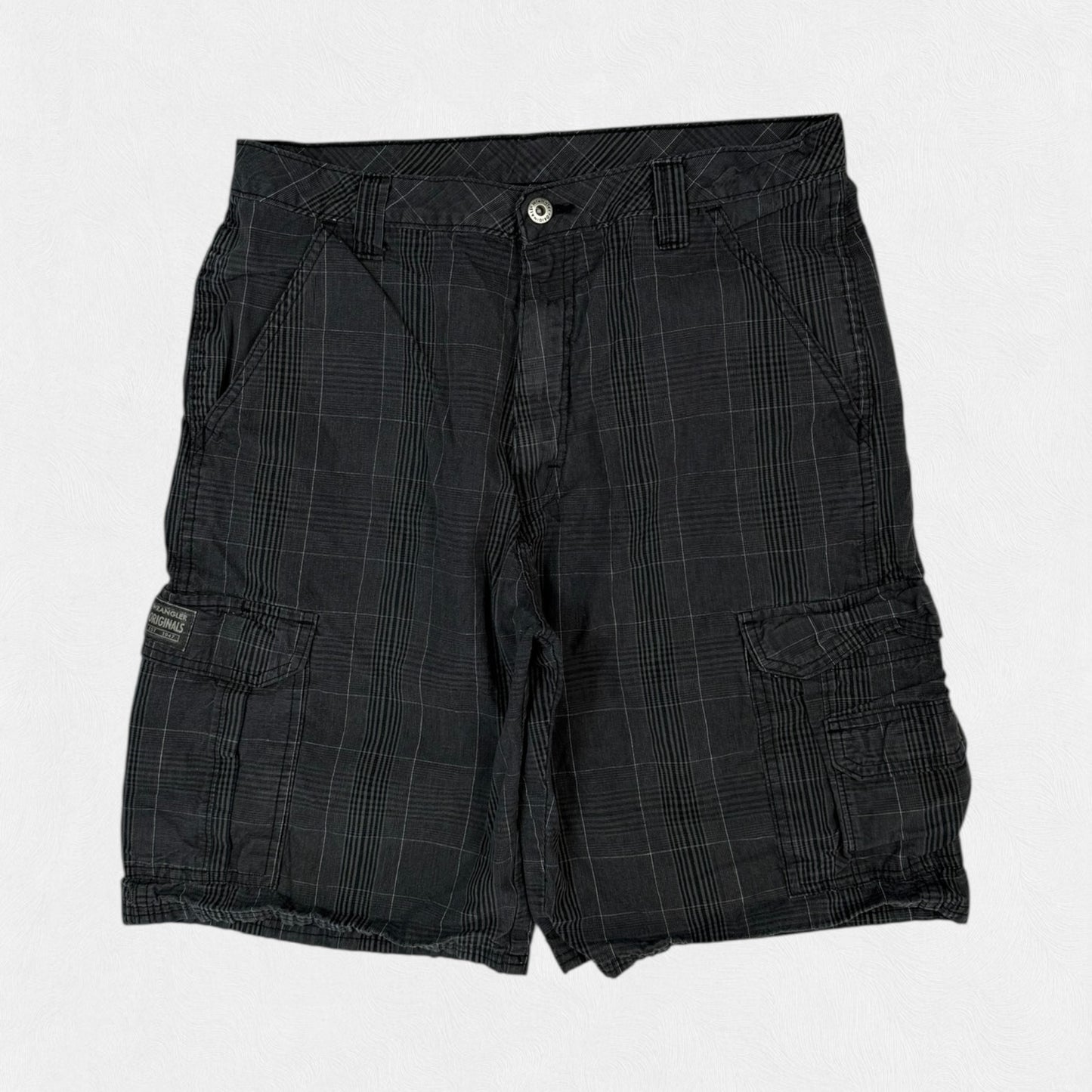 Wrangler baggy checkered cargo shorts (W32)