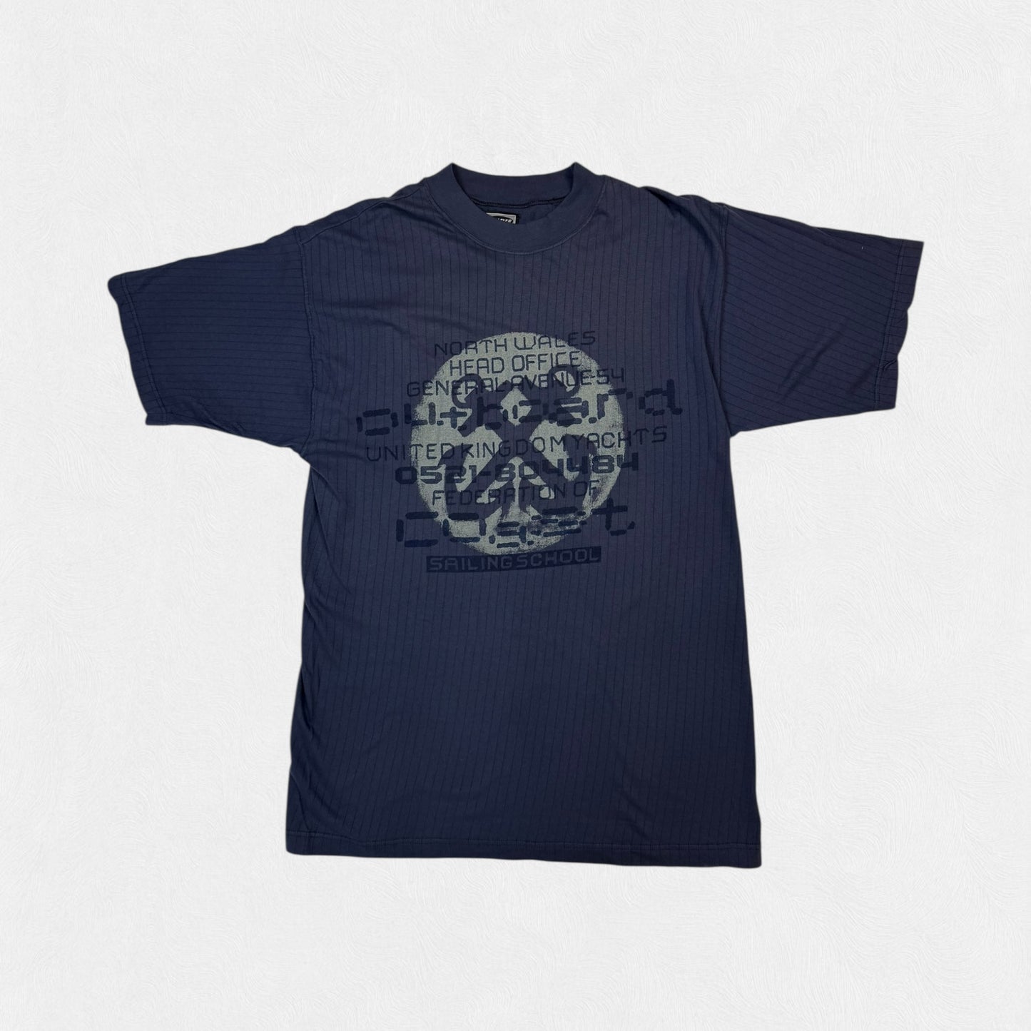Vintage Y2K surfing graphic tee (M)