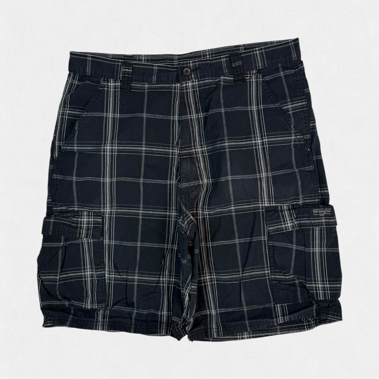 Vintage Wrangler baggy checkered cargo shorts (W36)