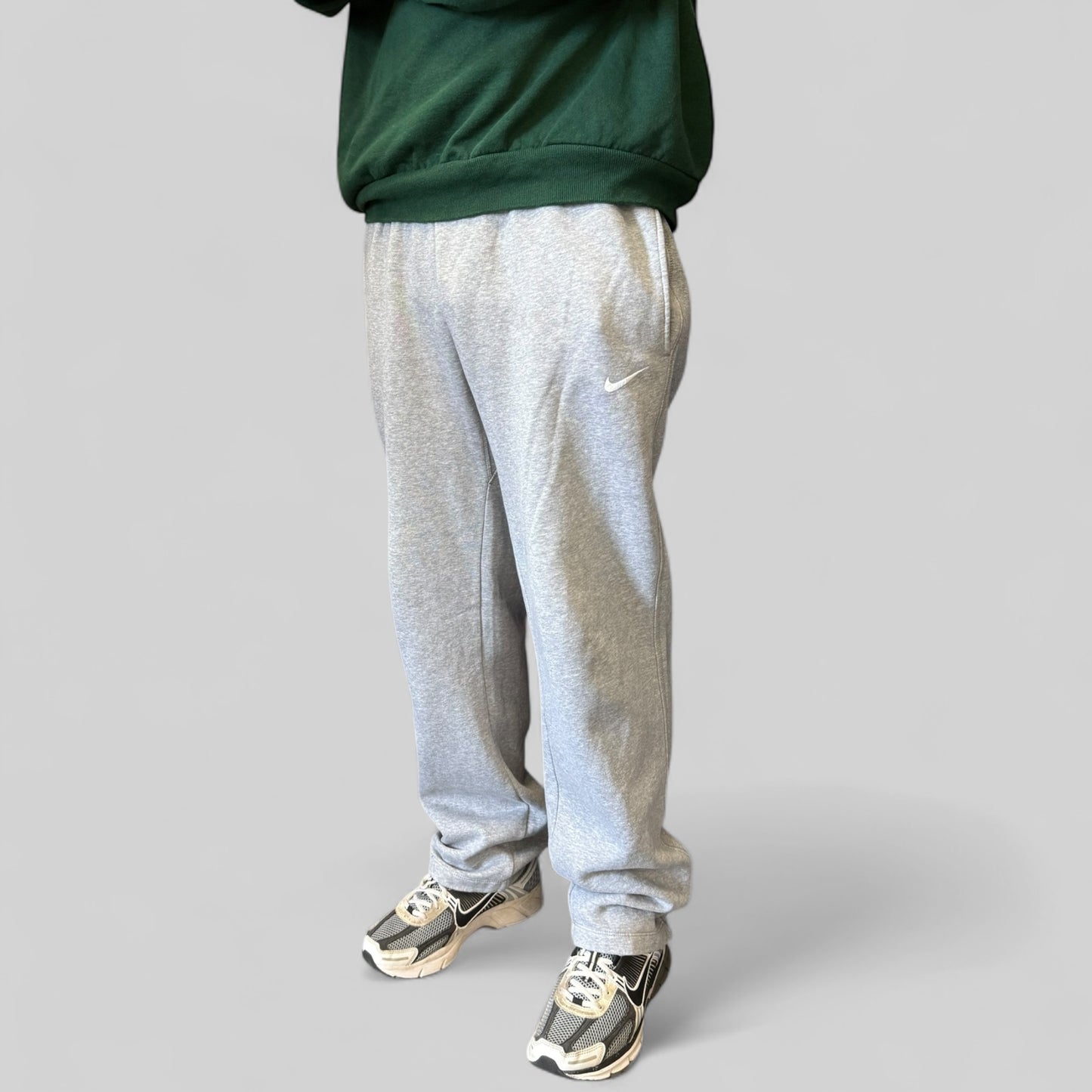 Vintage Nike mini swoosh baggy joggers (M)