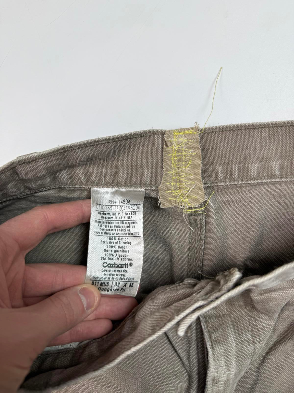 Carhartt baggy carpenter pants (W30)