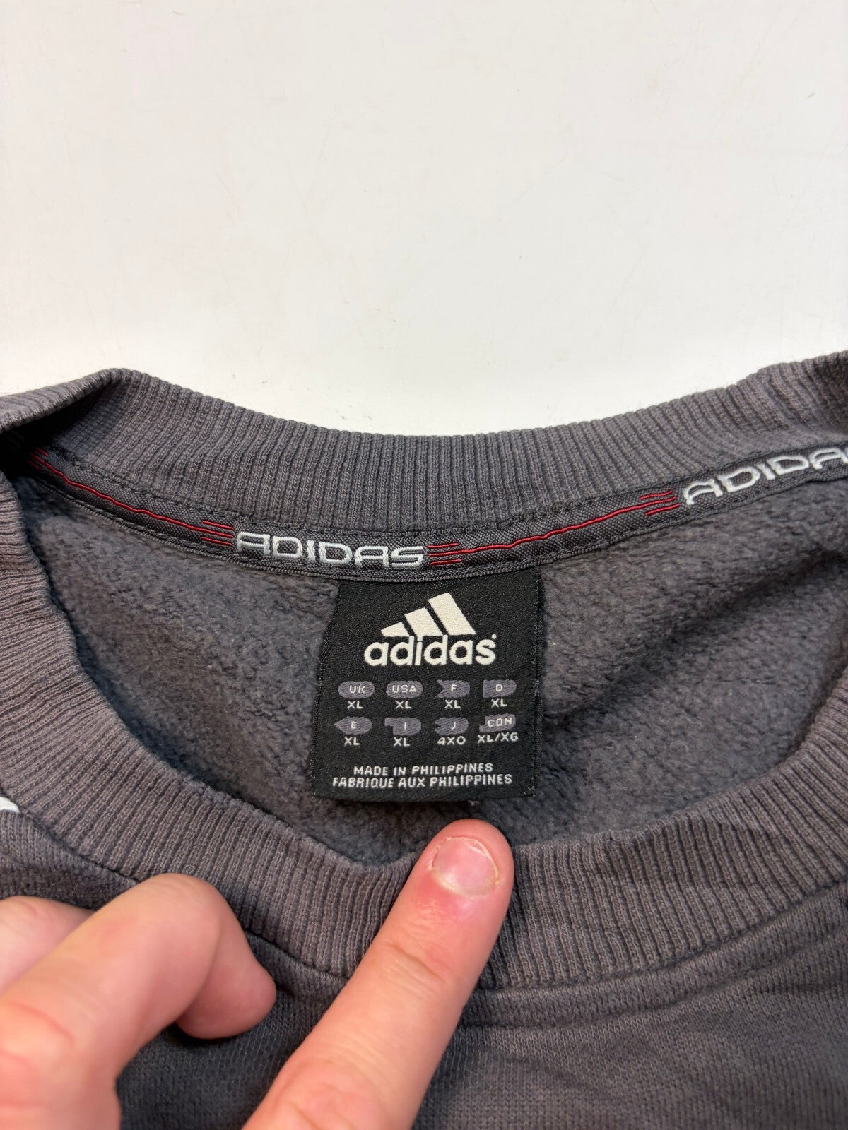 Vintage Y2K adidas spell out sweatshirt (XL)