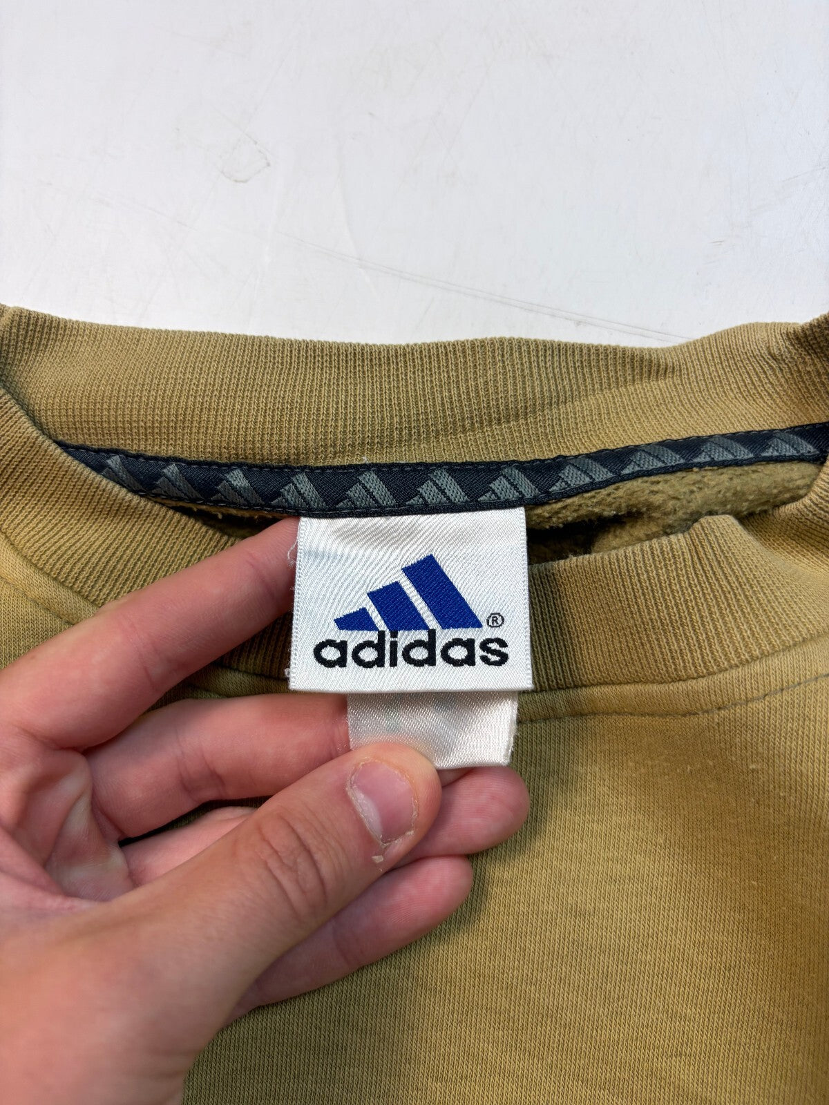 Vintage 90s Adidas centre logo sweatshirt (XL)