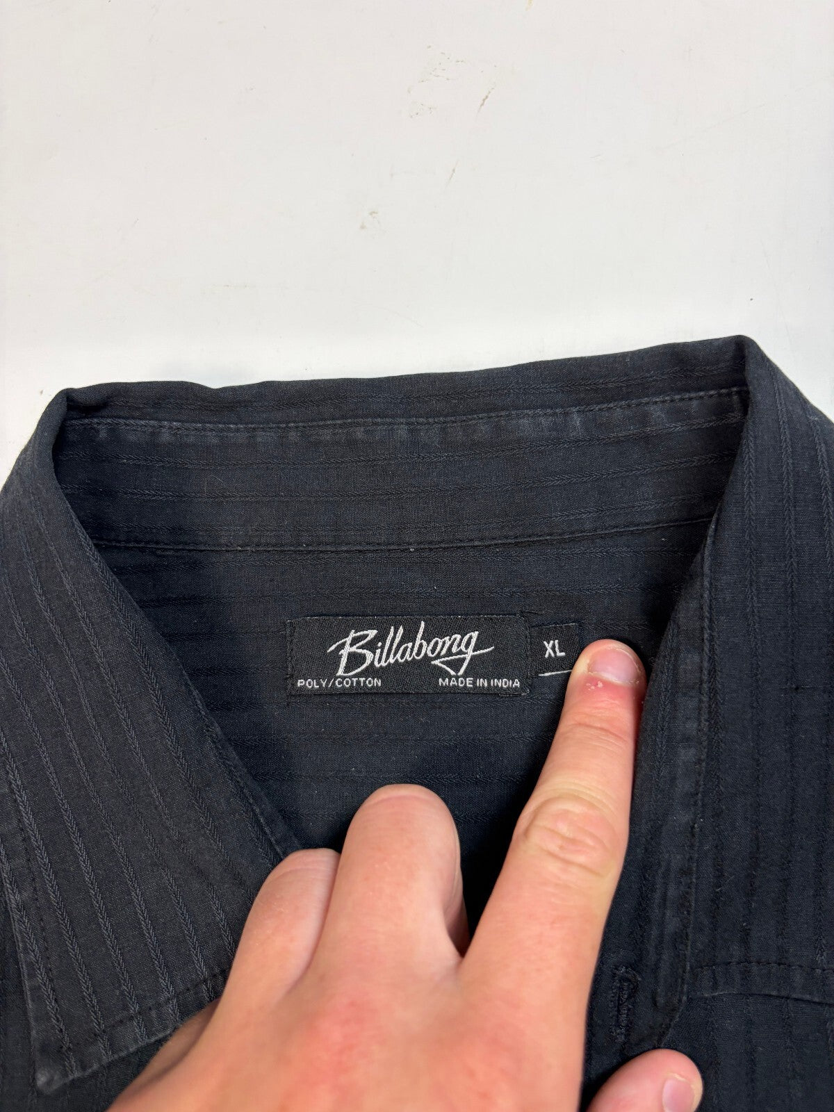 Vintage Y2K Billabong surfwear short sleeve shirt (XL)