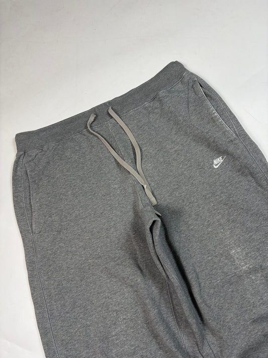 Vintage Y2K Nike baggy joggers (L)