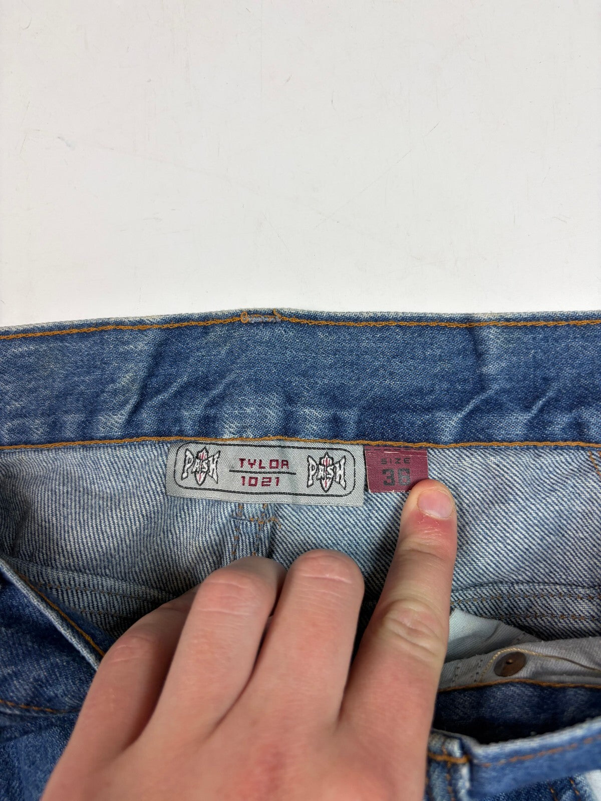 Vintage Y2K super baggy hip hop jeans (W36)